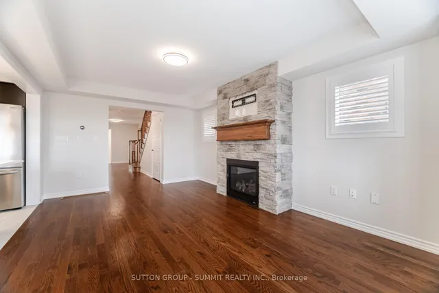 Additional property image - 642 Laking Terr