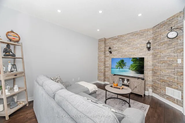 Additional property image - 25 Baby Pointe Tr