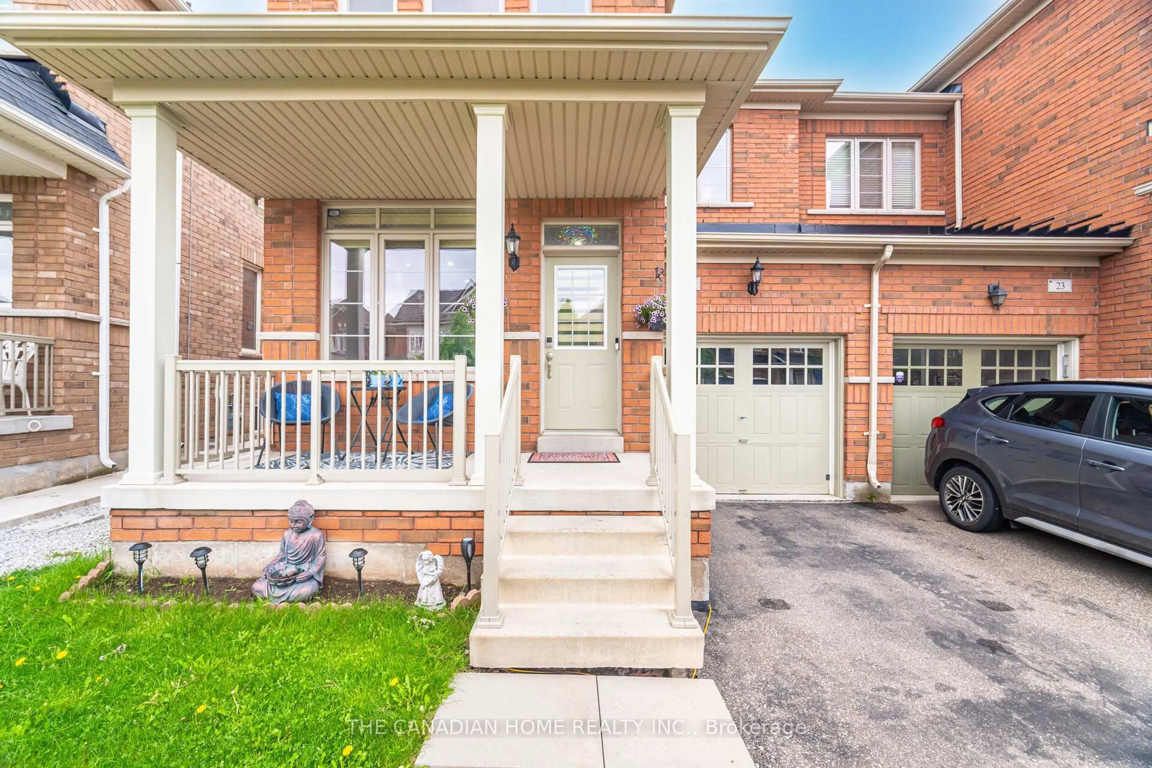 Home with brick exterior material, street for 25 Baby Pointe Tr, Brampton Ontario L7A 0W3
