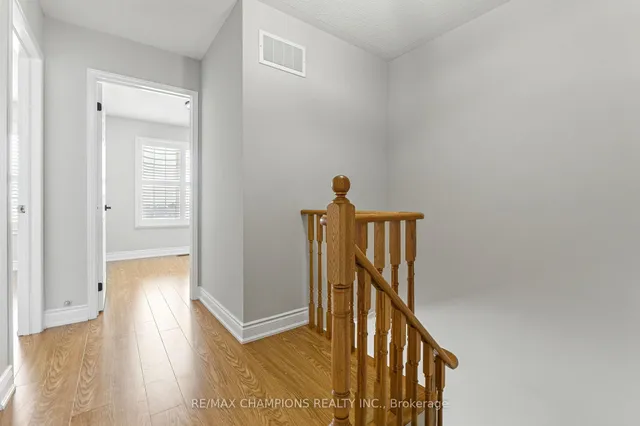 Additional property image - 7035 Rexwood Rd Unit 107