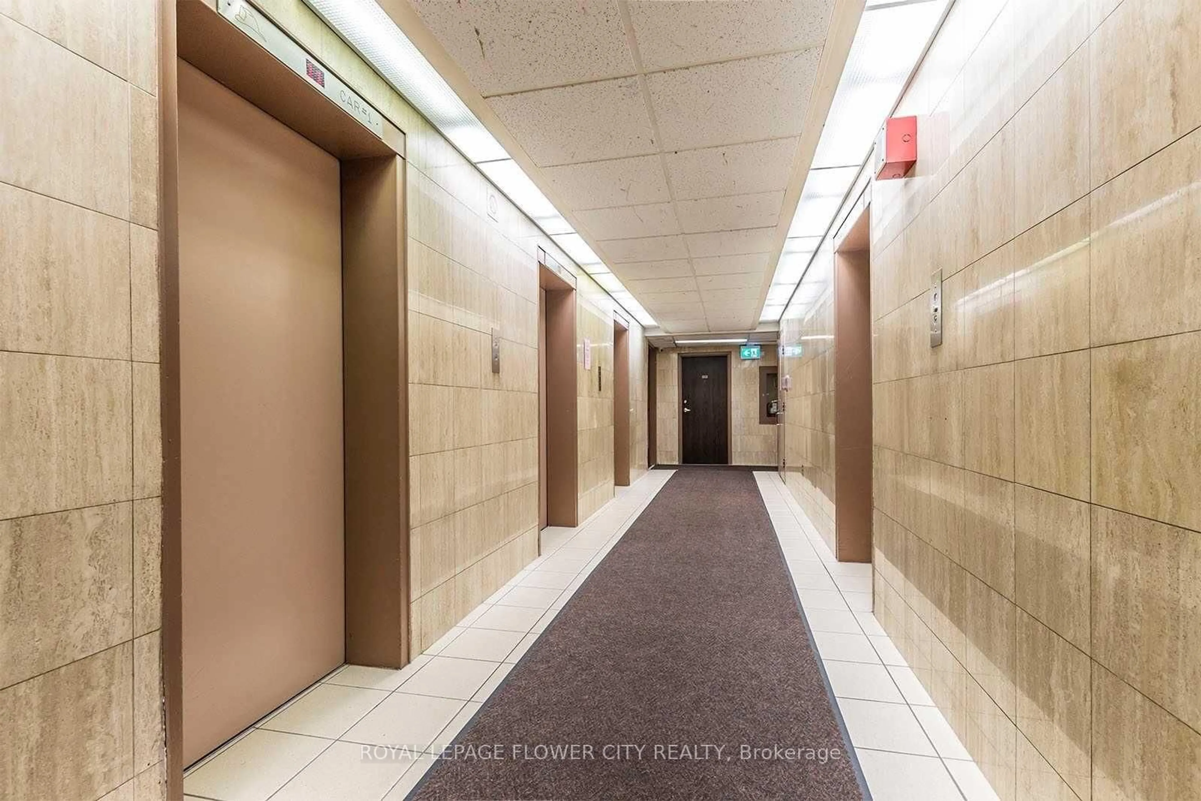 Indoor foyer for 370 Dixon Rd #2209, Toronto Ontario M9R 1T2