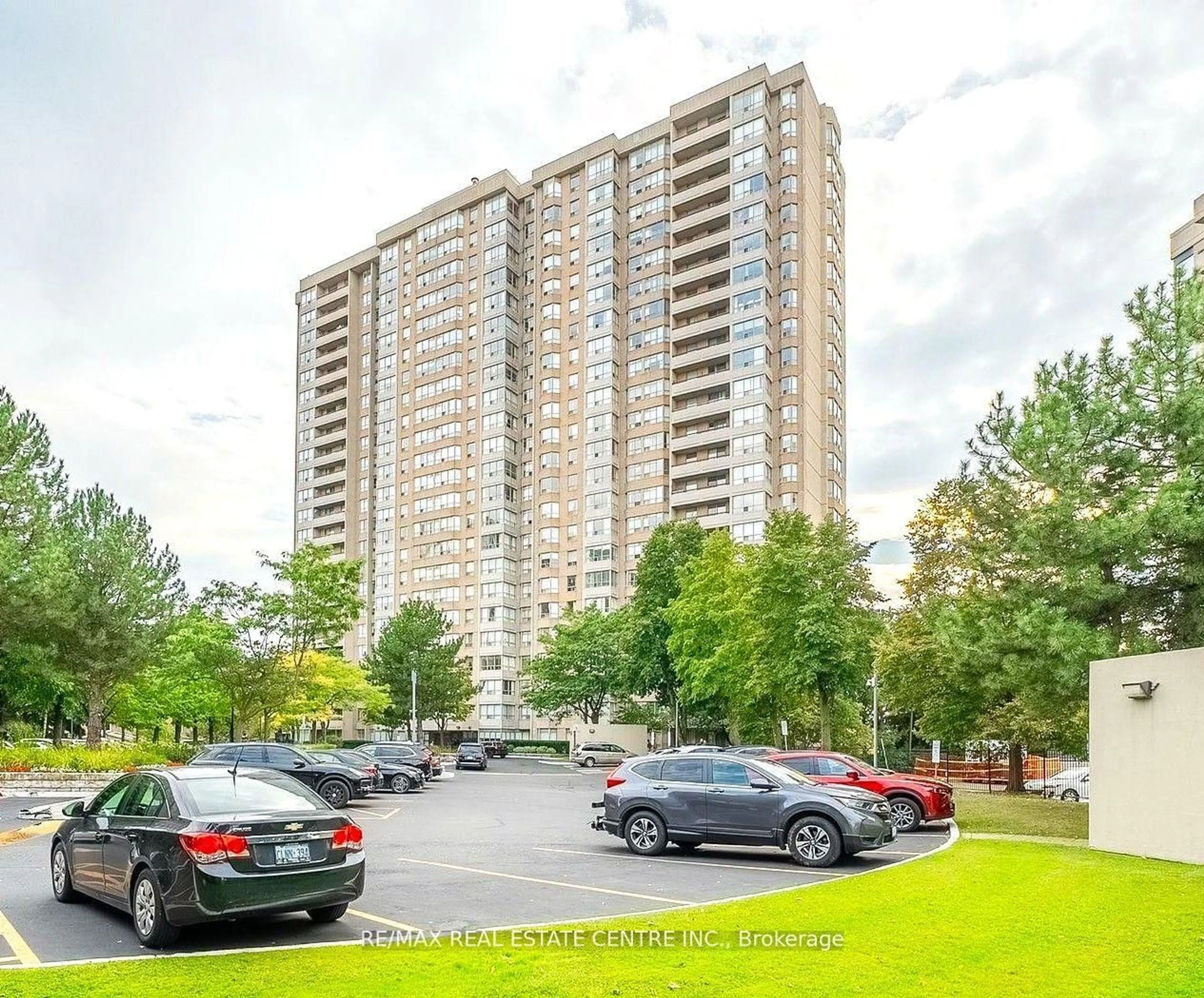 A pic from outside/outdoor area/front of a property/back of a property/a pic from drone, unknown for 30 Malta Ave #303, Brampton Ontario L6Y 4S5
