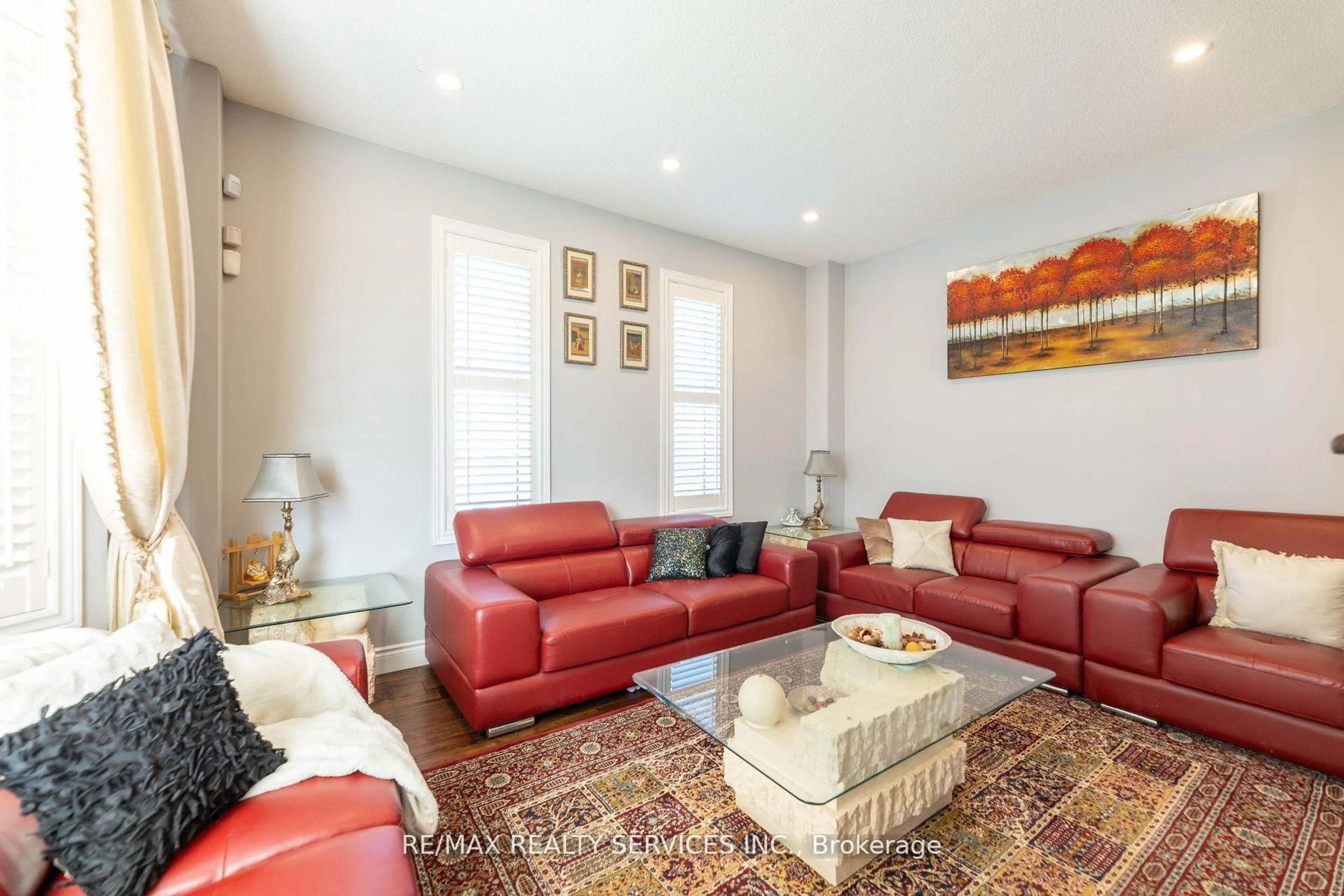 Living room with furniture, unknown for 29 Ness Rd, Brampton Ontario L6Y 5N9
