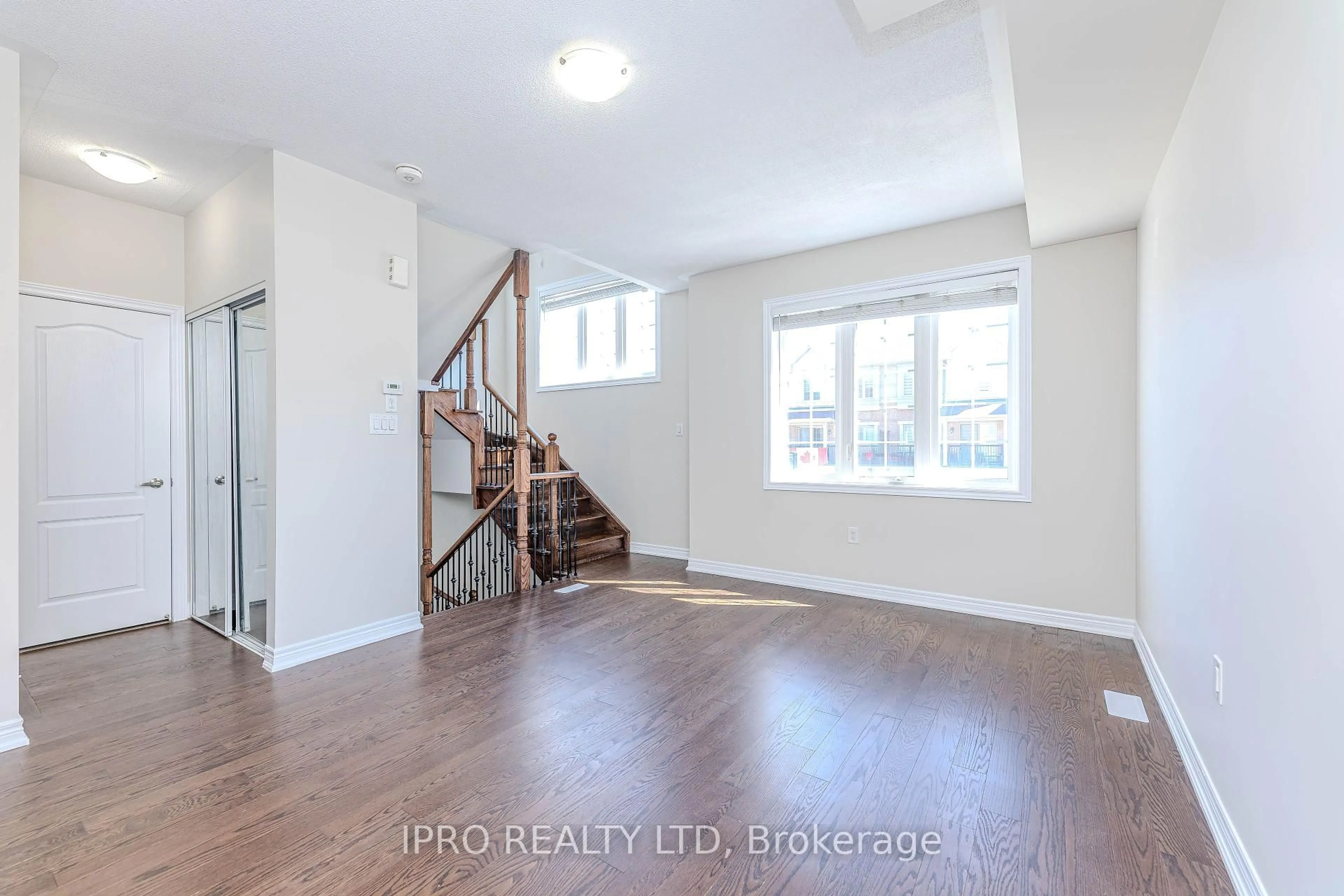 Unknown for 54 Hashmi Pl, Brampton Ontario L6Y 6K1