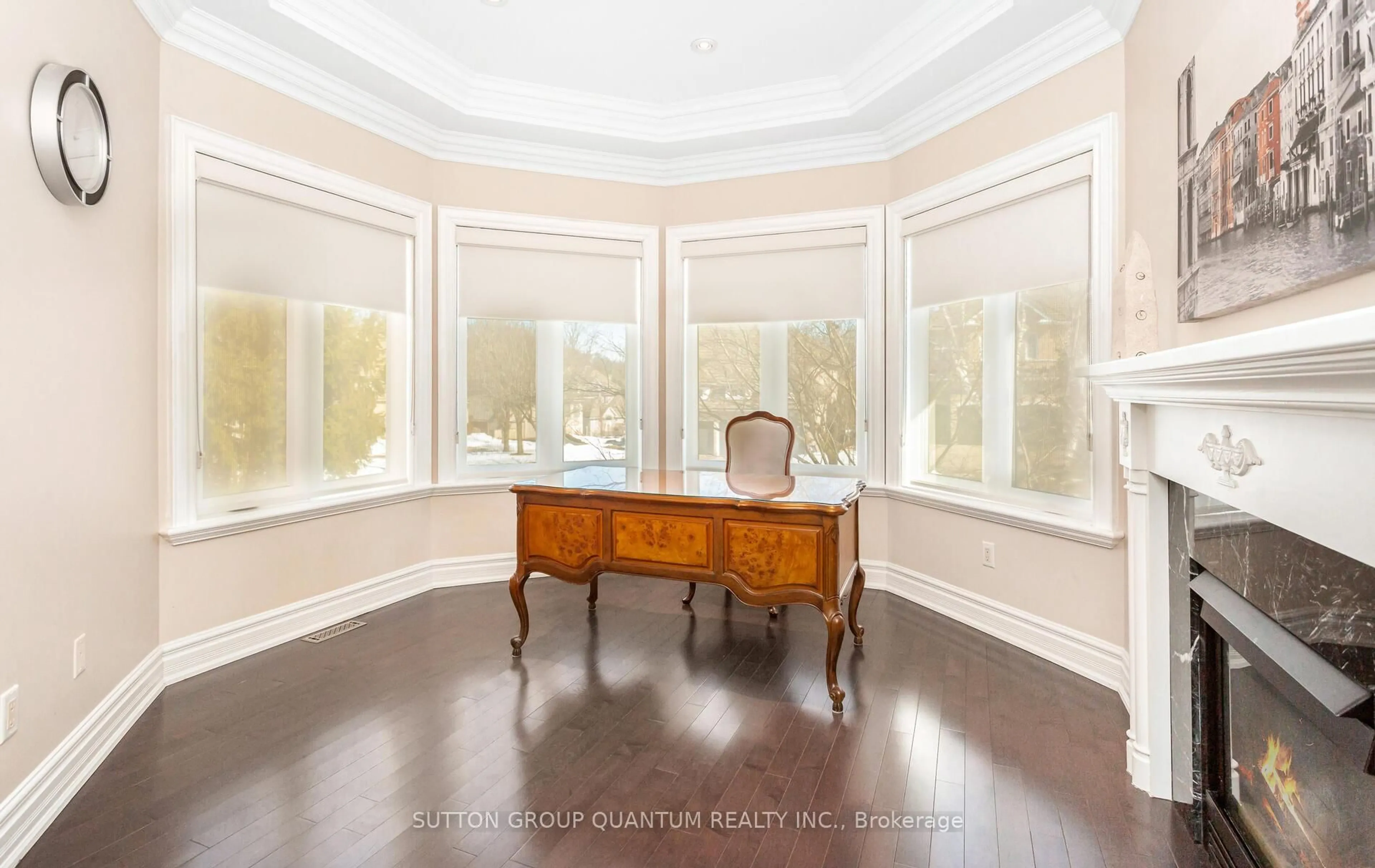 A pic of a room for 3868 O'Neil Gate, Mississauga Ontario L5L 5X6