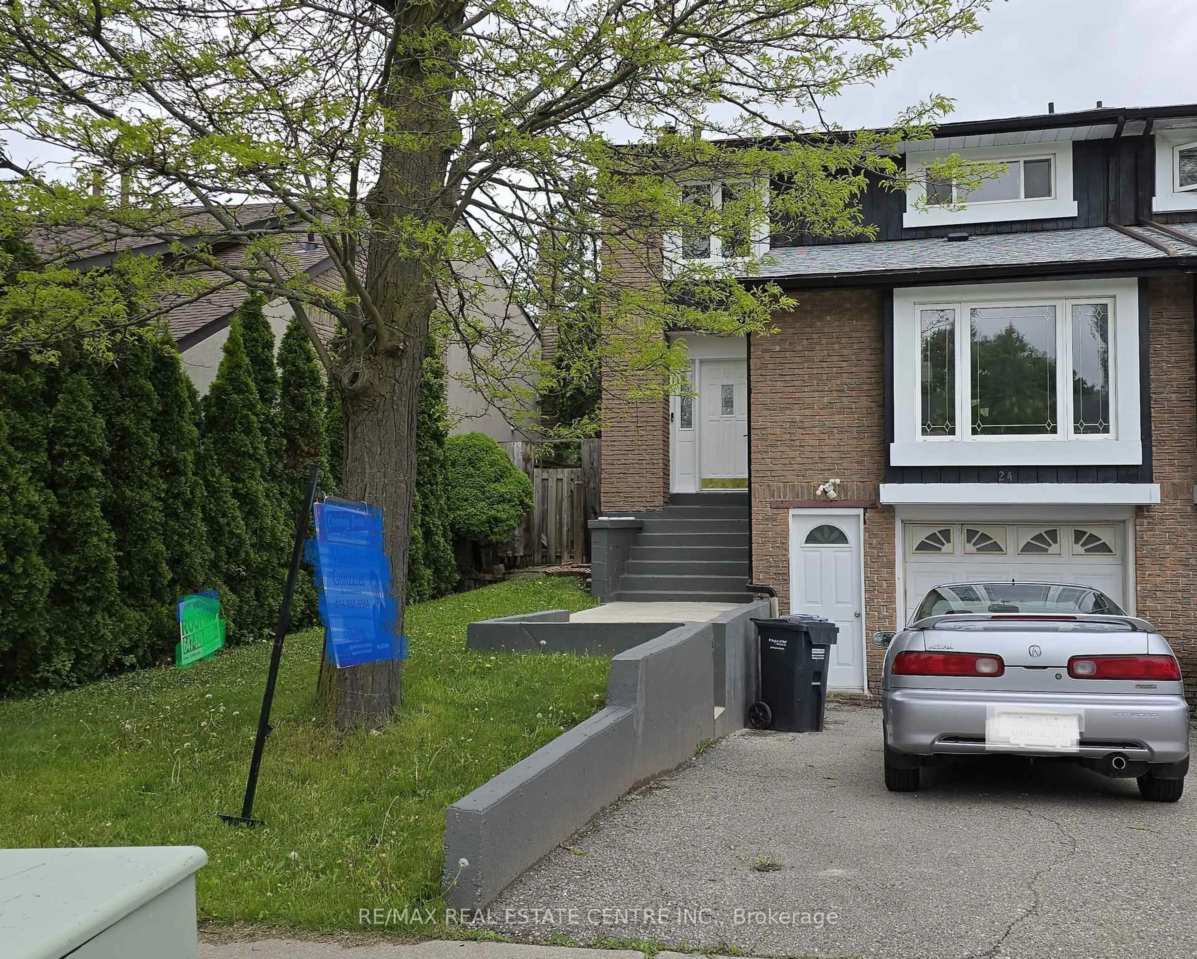 Unknown for 24 Salisbury Circ, Brampton Ontario L6V 2Z5