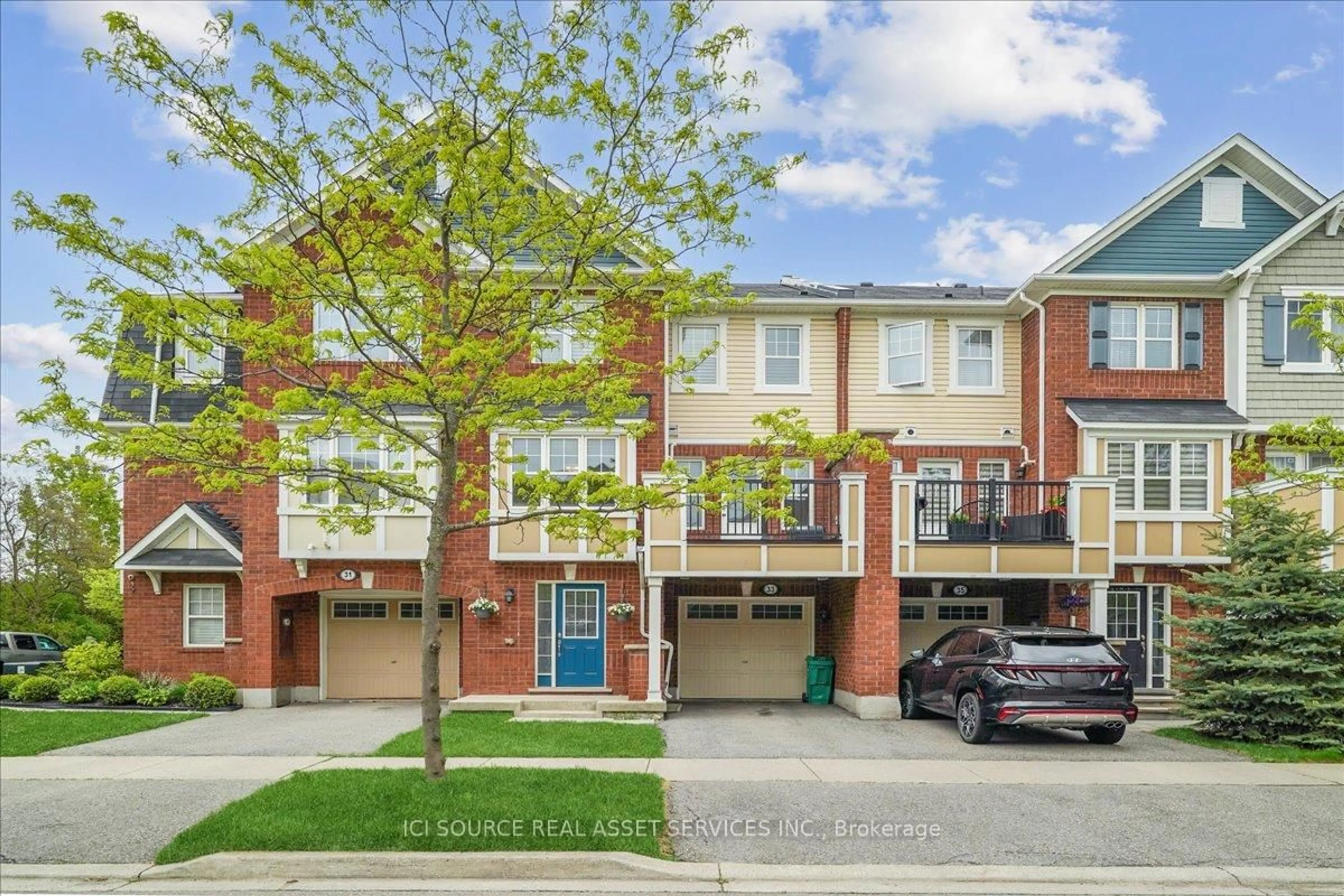 Home with brick exterior material, street for 33 Colonel Frank Ching Cres, Brampton Ontario L6Y 5W6