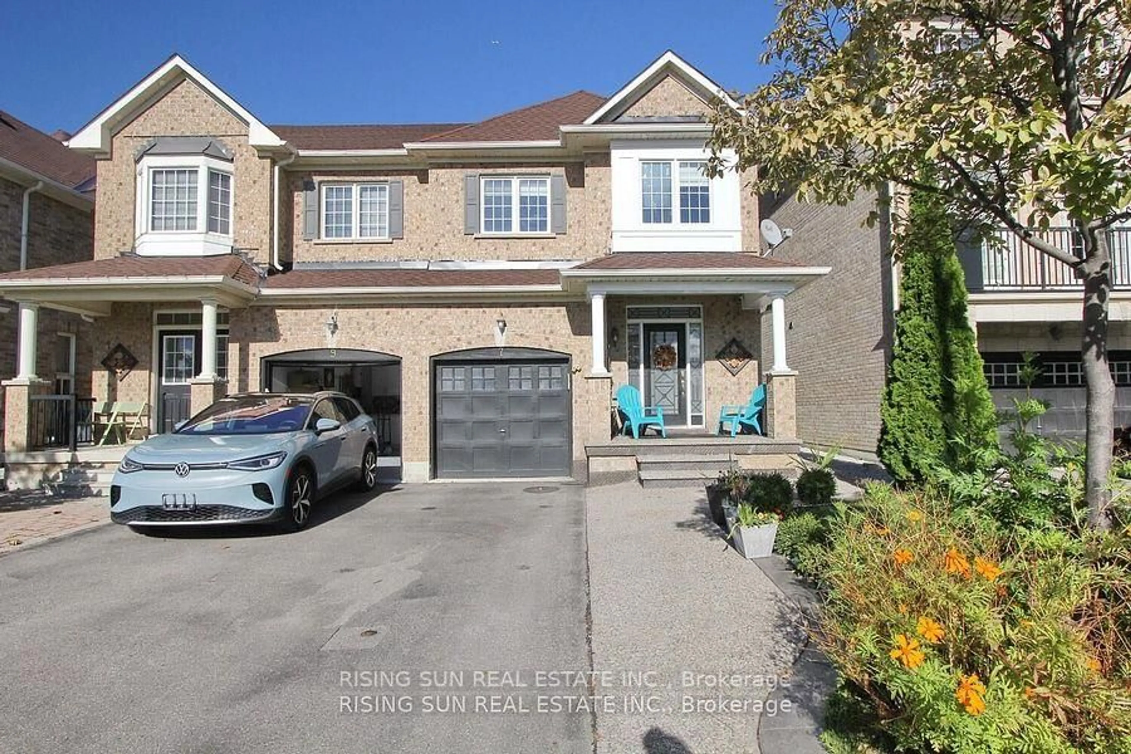 Unknown for 7 Shortreed Grve, Brampton Ontario L6R 0R8