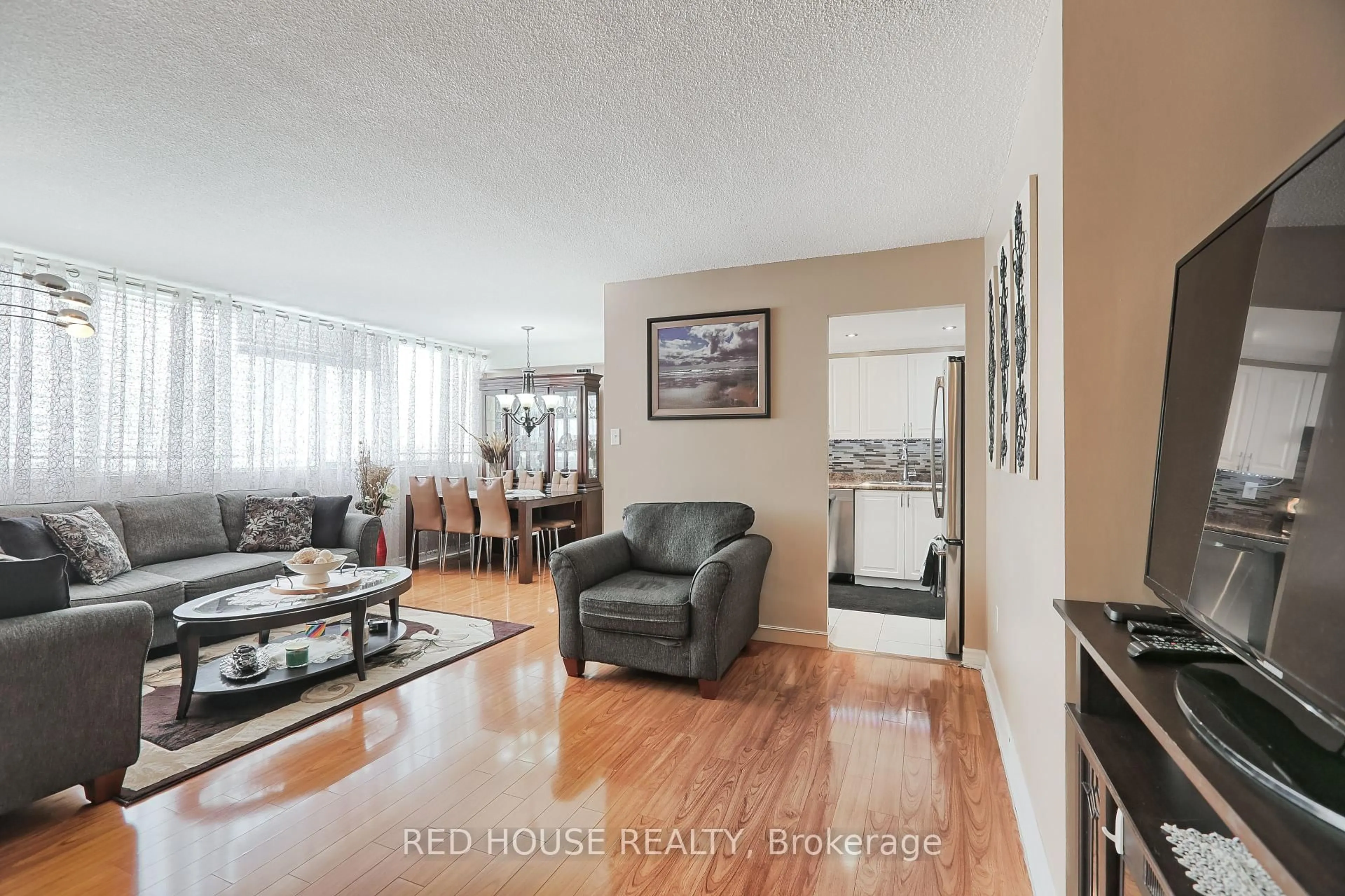 Living room with furniture, unknown for 3590 Kaneff Cres #705, Mississauga Ontario L5A 3X3