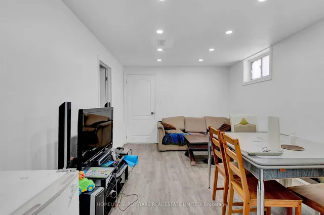 Additional property image - 24 ARCHWAY Cres