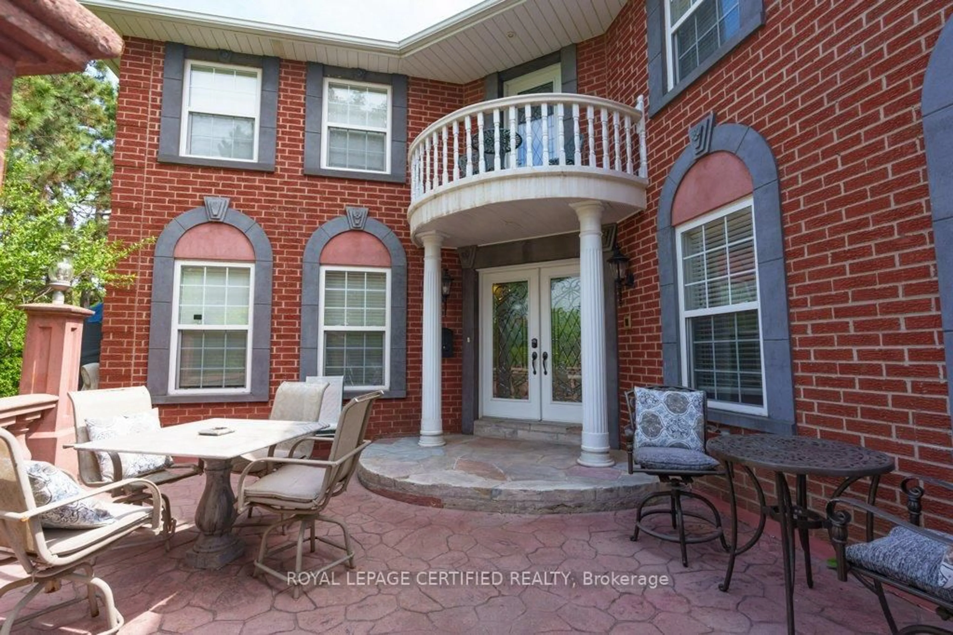 Unknown for 26 Madrid Cres, Brampton Ontario L6S 2X4