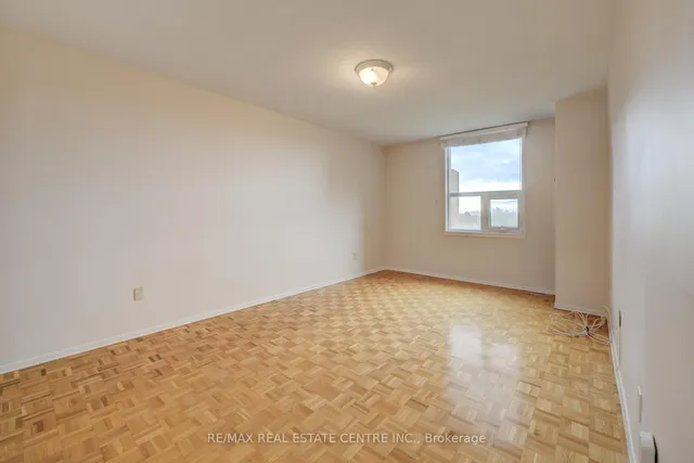 Additional image 17 of 716 The West Mall Unit 1109