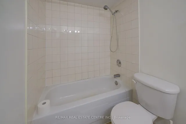 Additional image 12 of 716 The West Mall Unit 1109