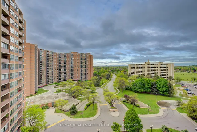 Additional image 10 of 716 The West Mall Unit 1109