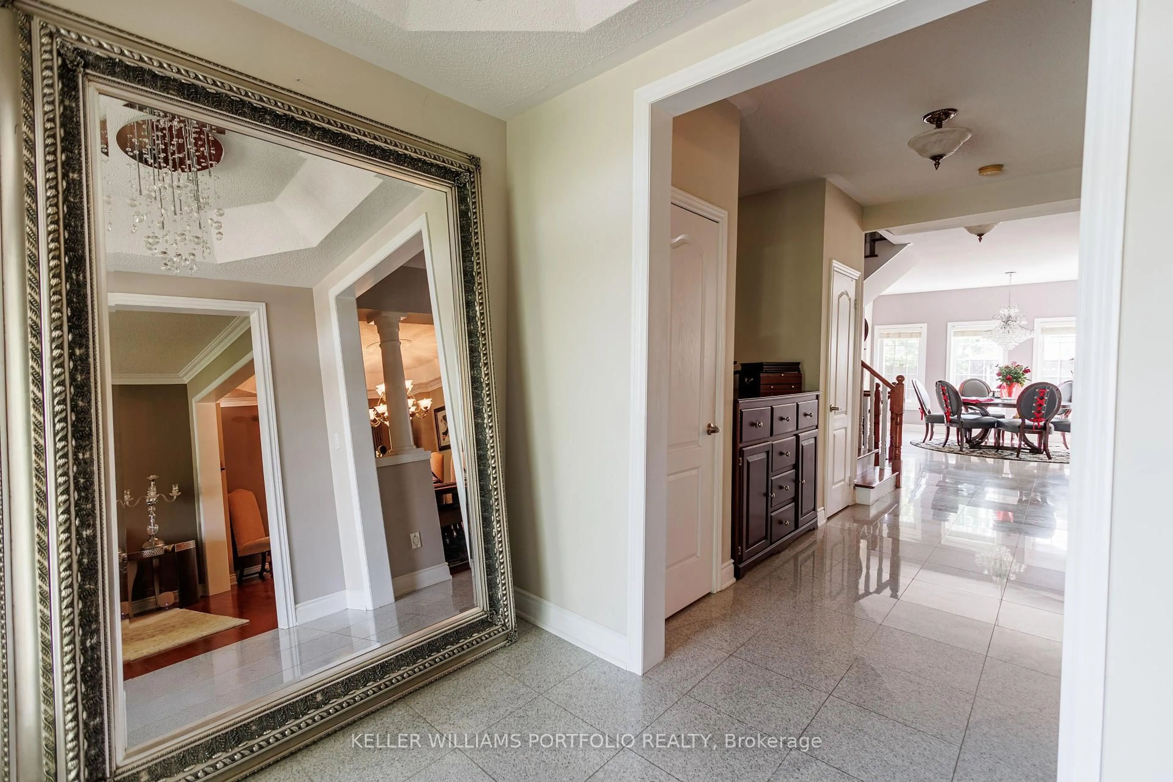 Indoor foyer for 26 Louvain Dr, Brampton Ontario L6P 1W6