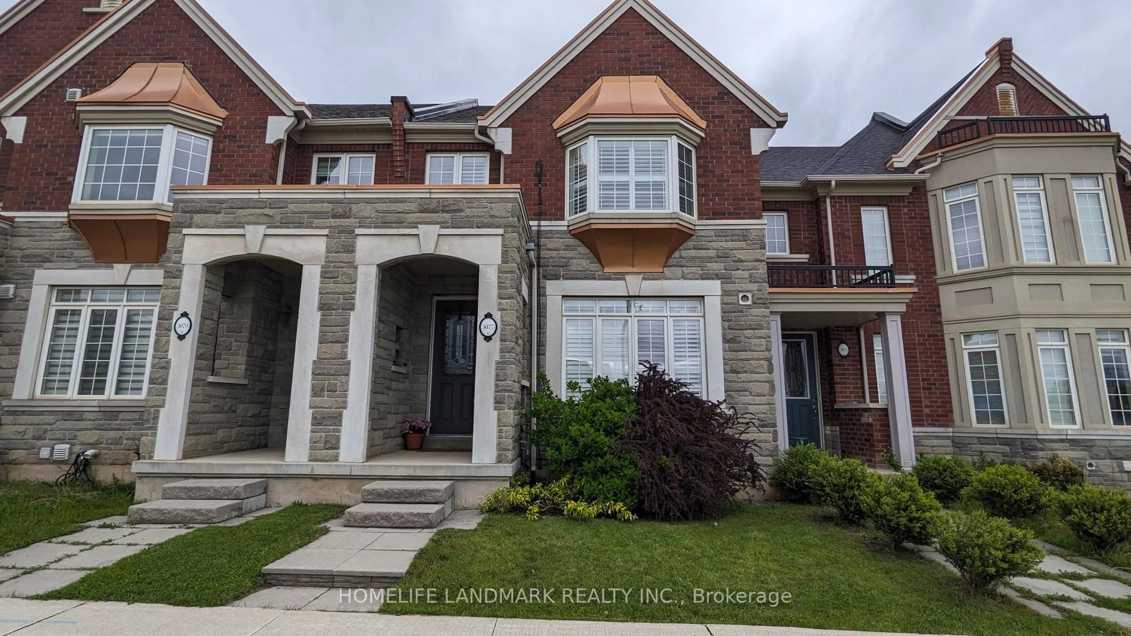 Home with brick exterior material, street for 3077 Neyagawa Blvd, Oakville Ontario L6M 4L7