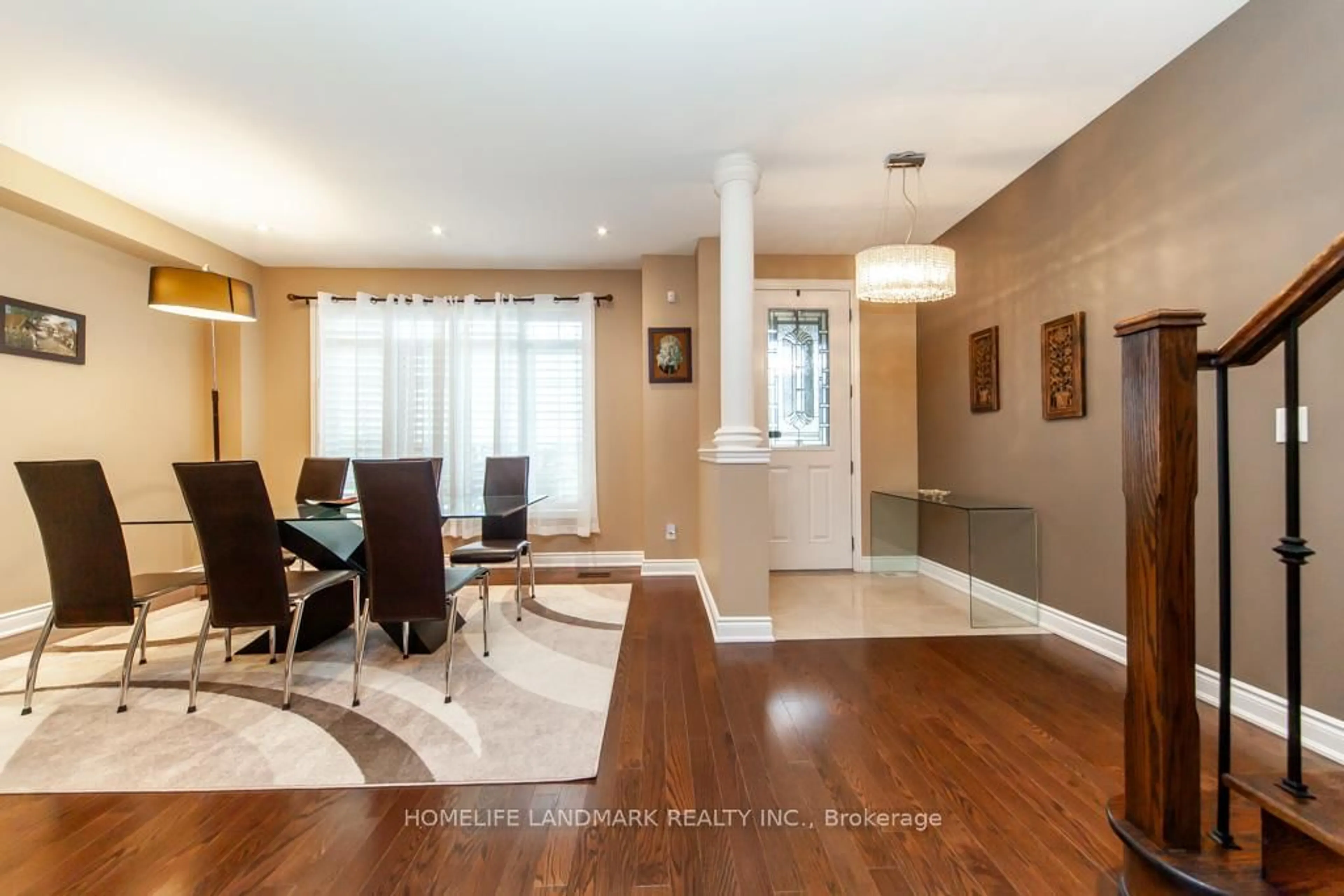 Dining room, unknown for 3077 Neyagawa Blvd, Oakville Ontario L6M 4L7
