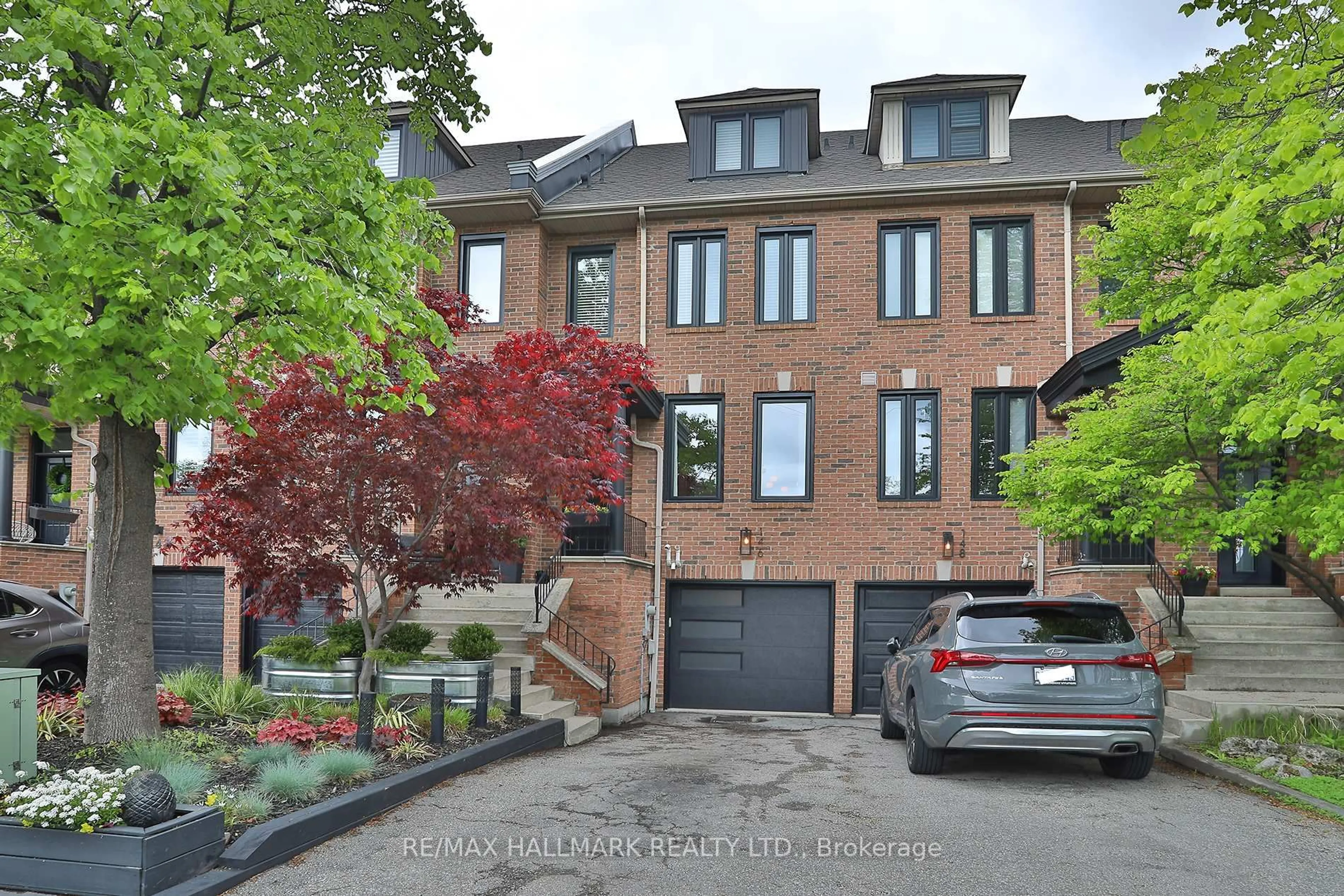 Home with brick exterior material, street for 146 Manitoba St, Toronto Ontario M8Y 1E3