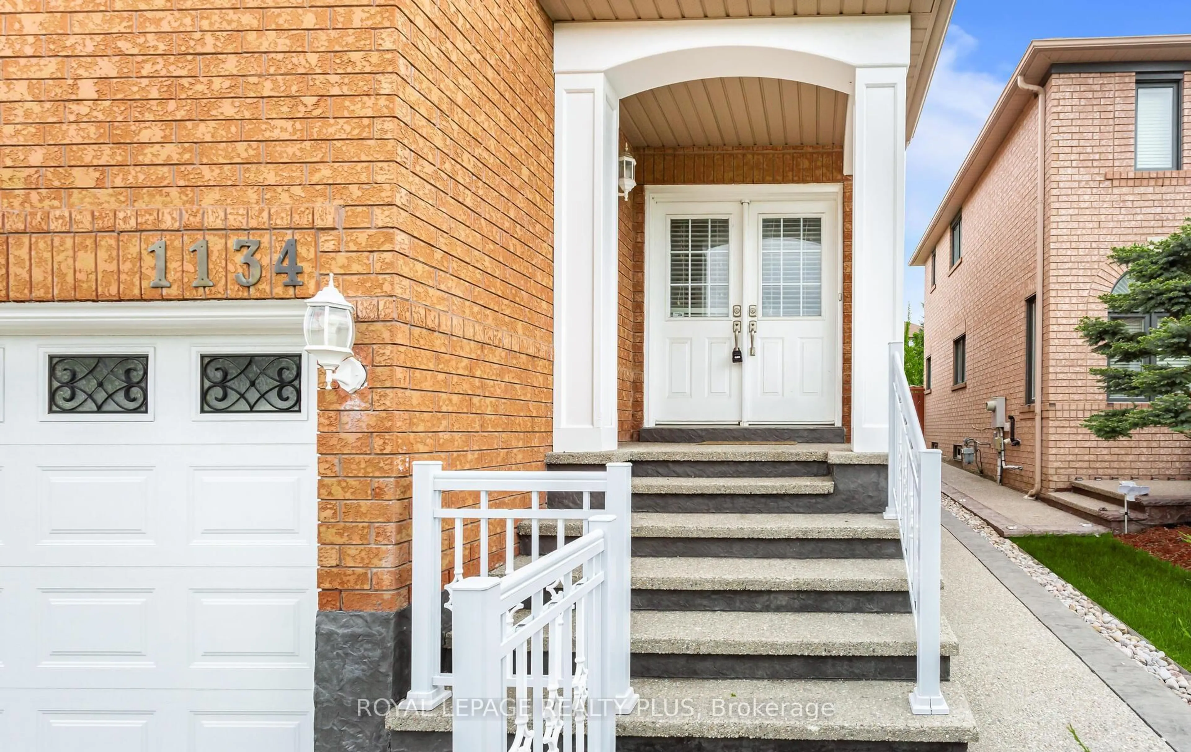 Unknown for 1134 Blueheron Blvd, Mississauga Ontario L5V 2J7