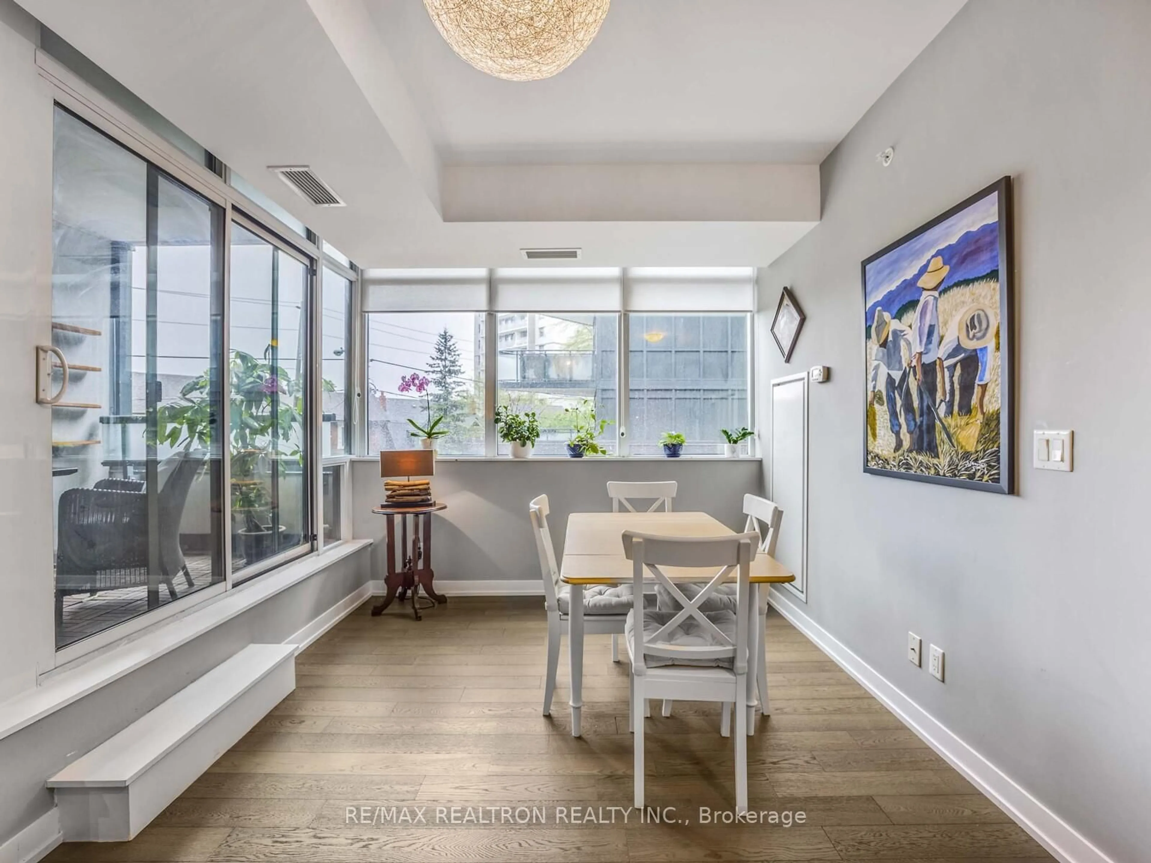 Unknown for 36 Howard Park Ave #202, Toronto Ontario M6R 0A5