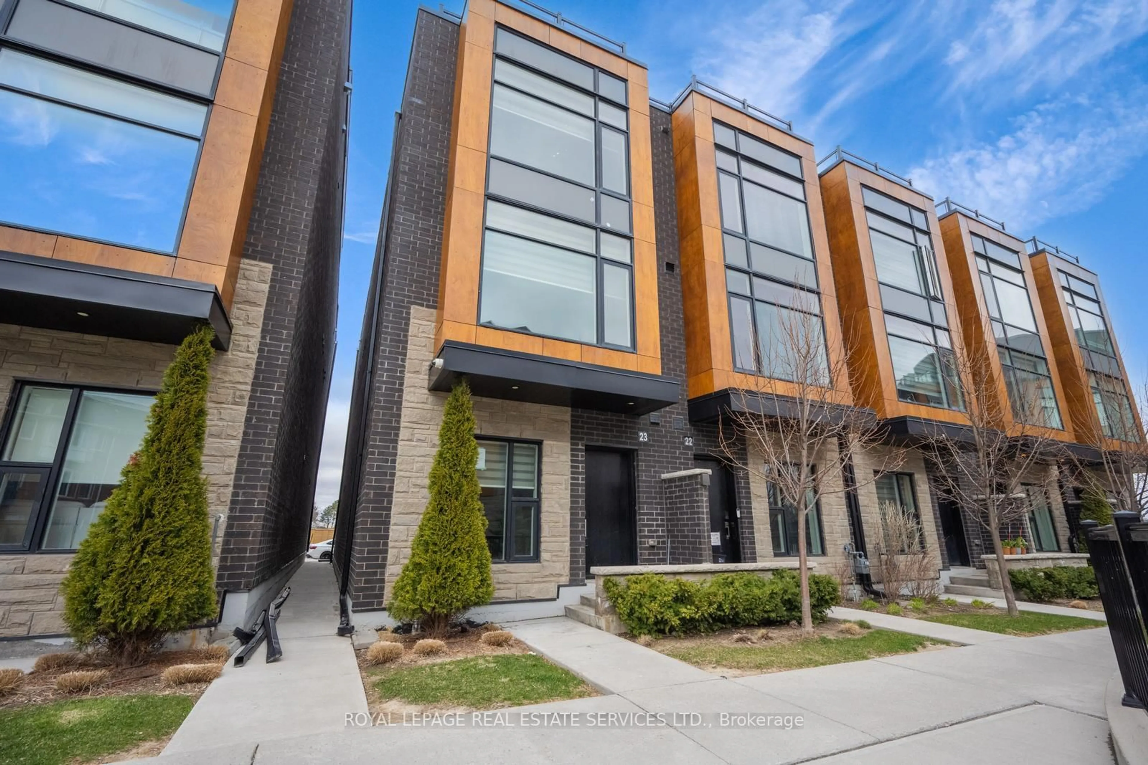 Home with brick exterior material, street for 200 Malta Ave #23, Brampton Ontario L6Y 6H8