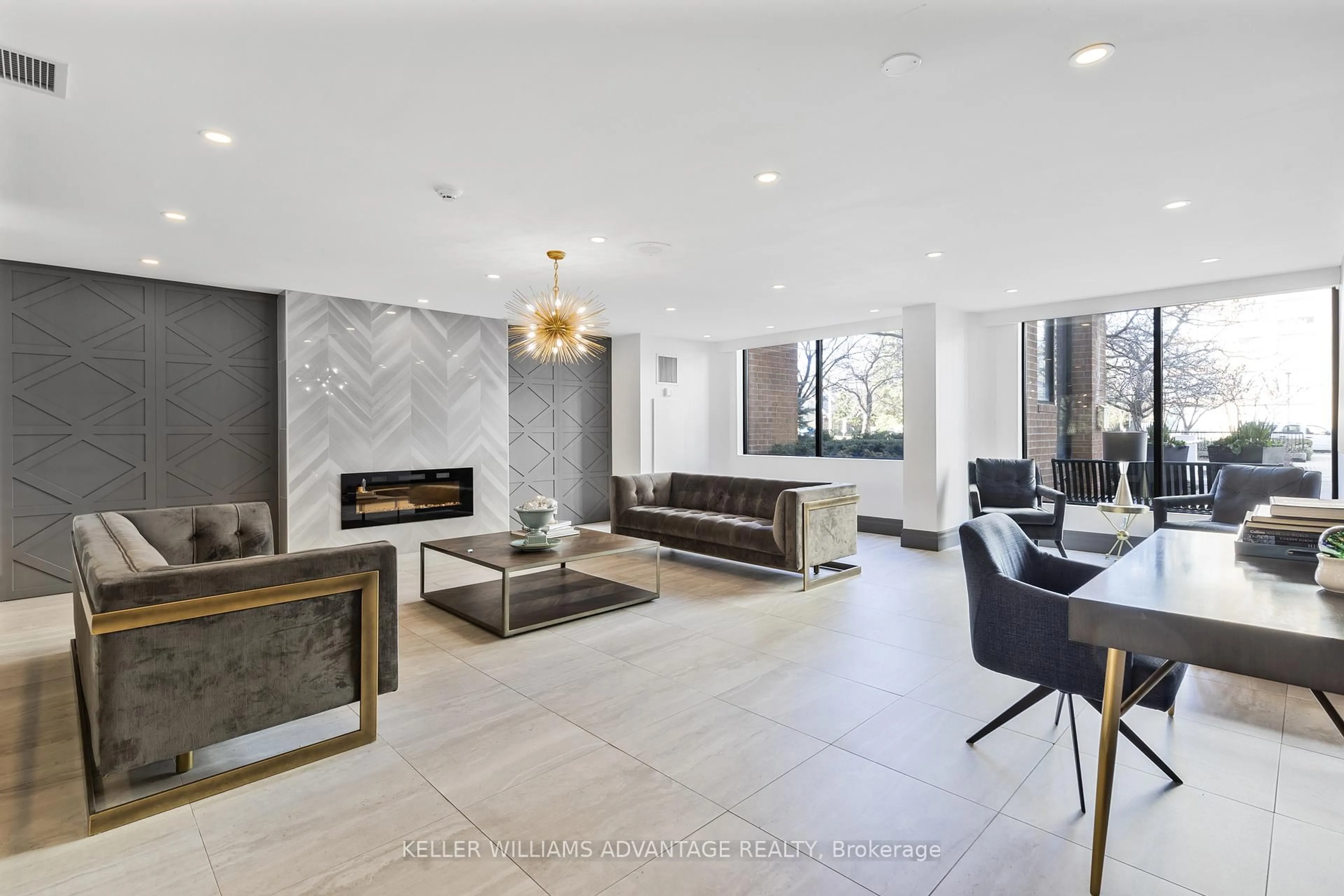 Lobby for 1270 Maple Crossing Blvd #208, Burlington Ontario L7S 2J3