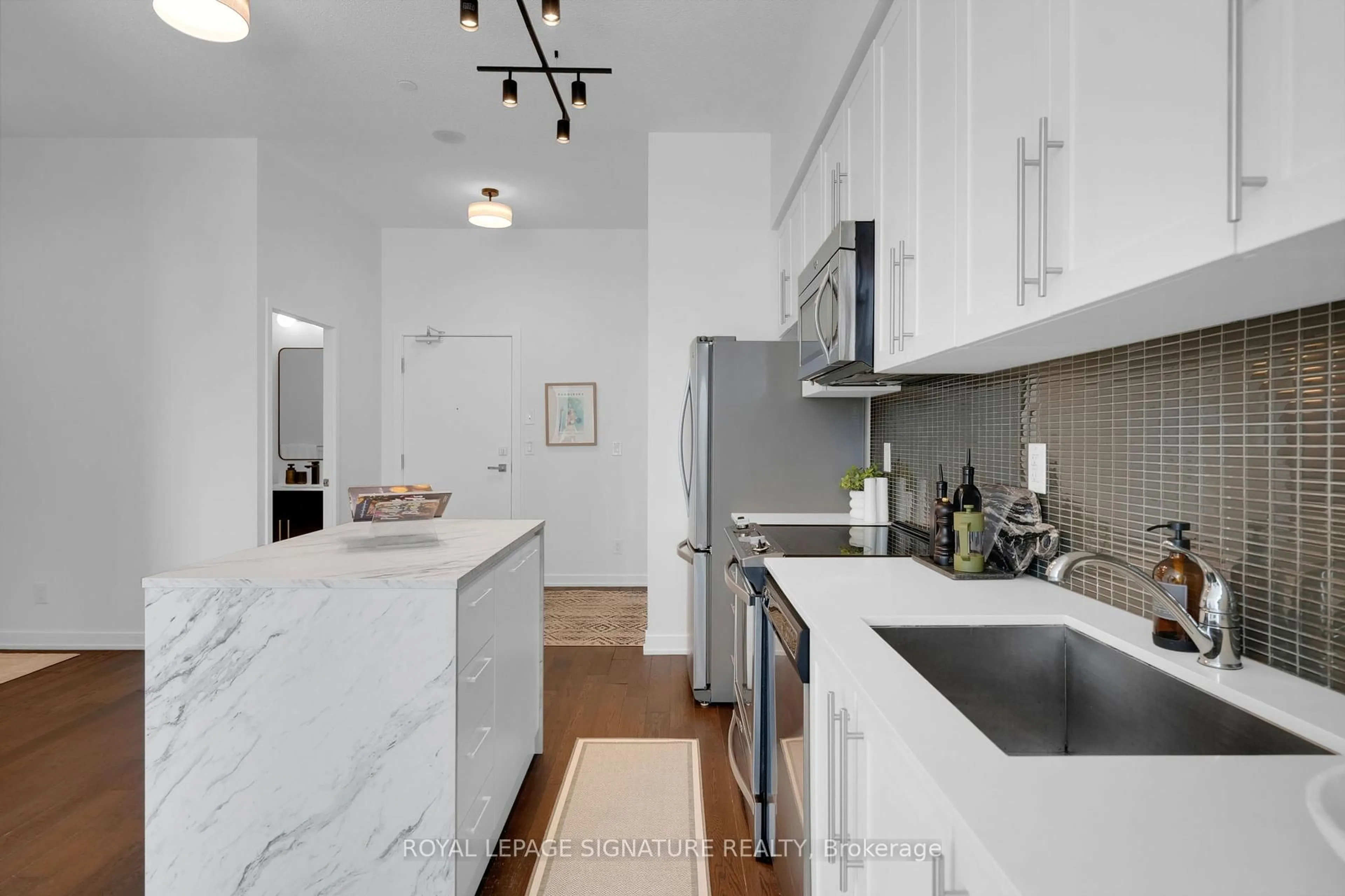 Unknown for 4011 Brickstone Mews #312, Mississauga Ontario L5B 0G3