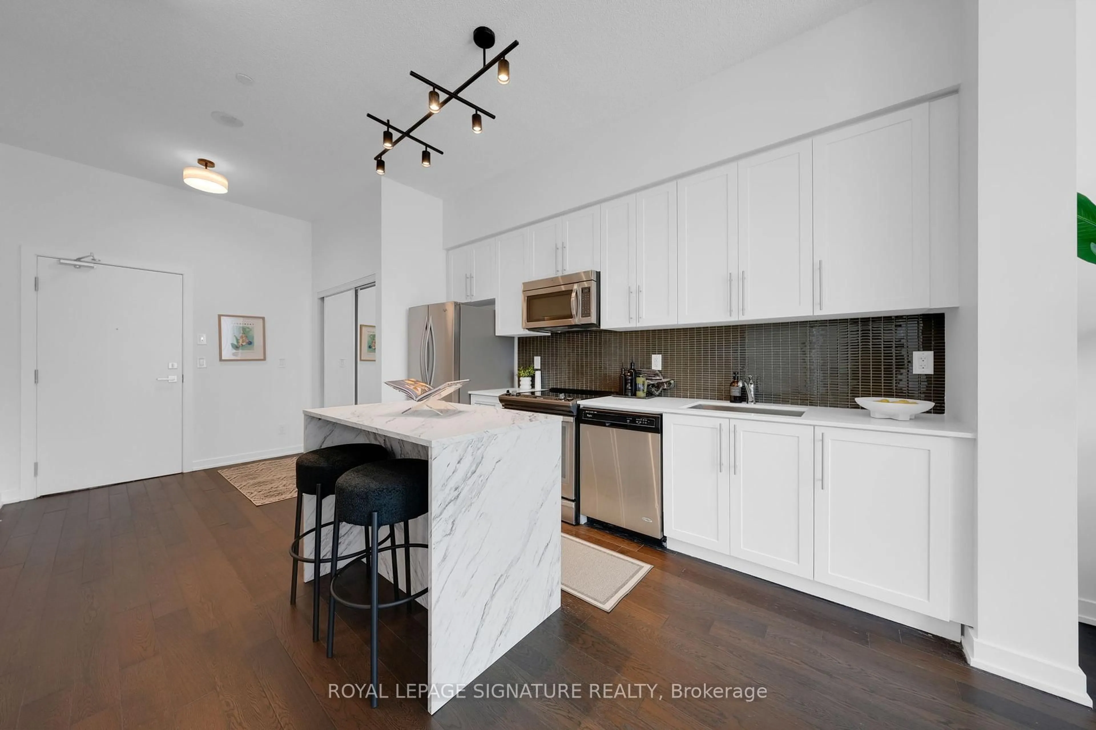Open concept kitchen, unknown for 4011 Brickstone Mews #312, Mississauga Ontario L5B 0G3