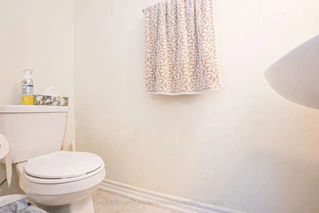 Additional image 13 of 990 Balsam Crt