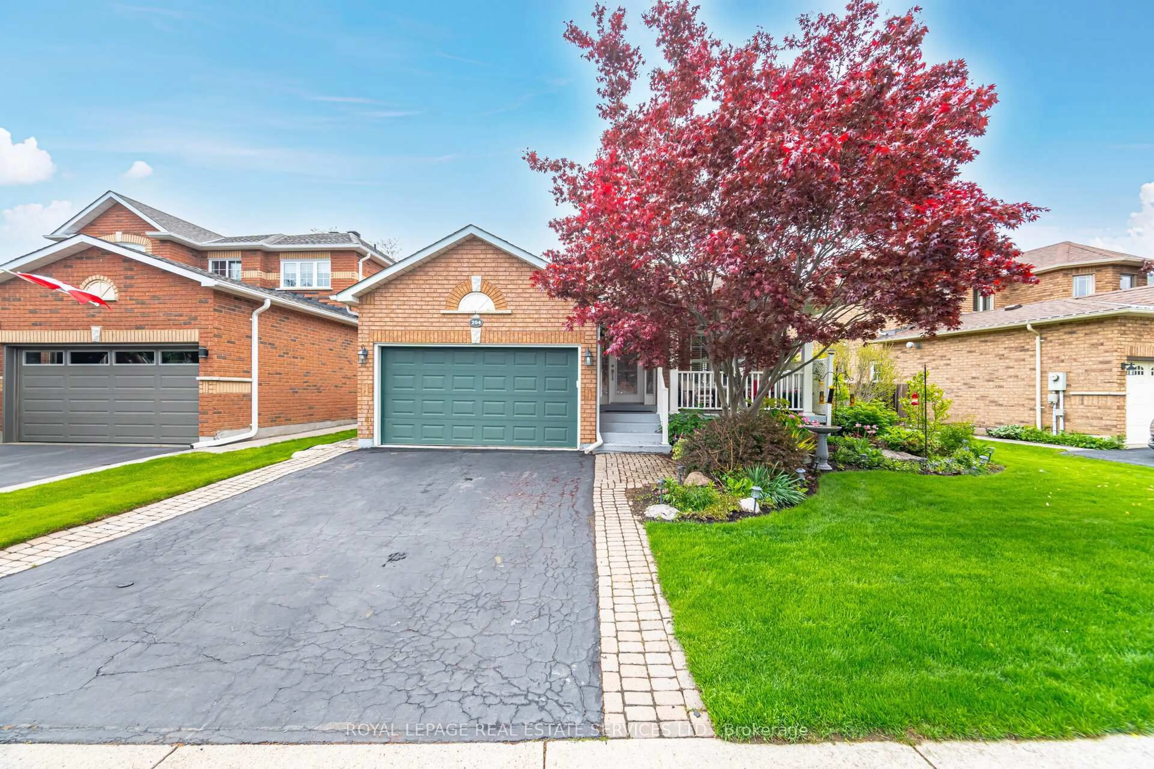 Home with brick exterior material, street for 204 Eaton St, Halton Hills Ontario L7G 5Y2