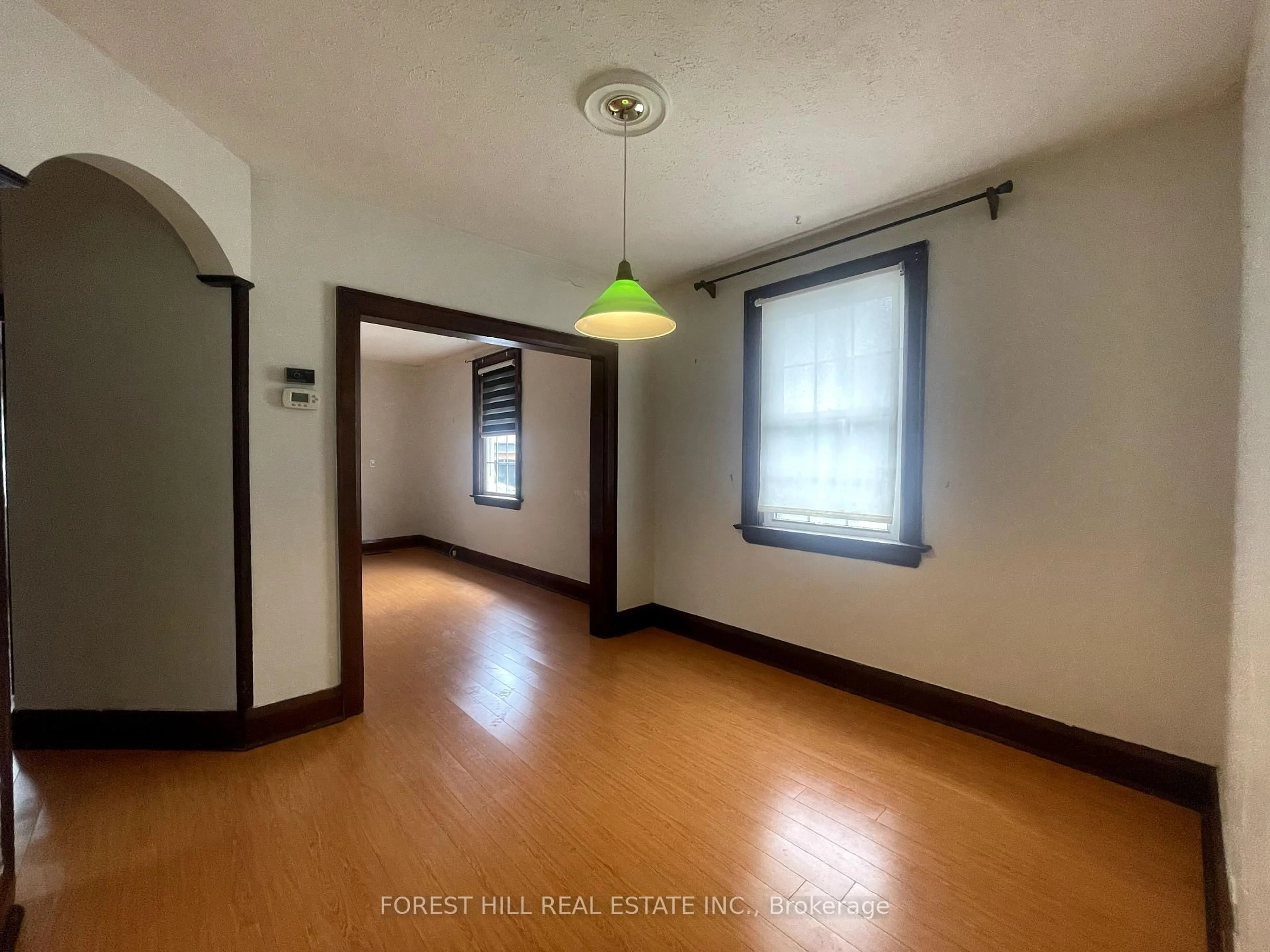 A pic of a room for 92 Twenty Sixth St, Toronto Ontario M8V 3S1