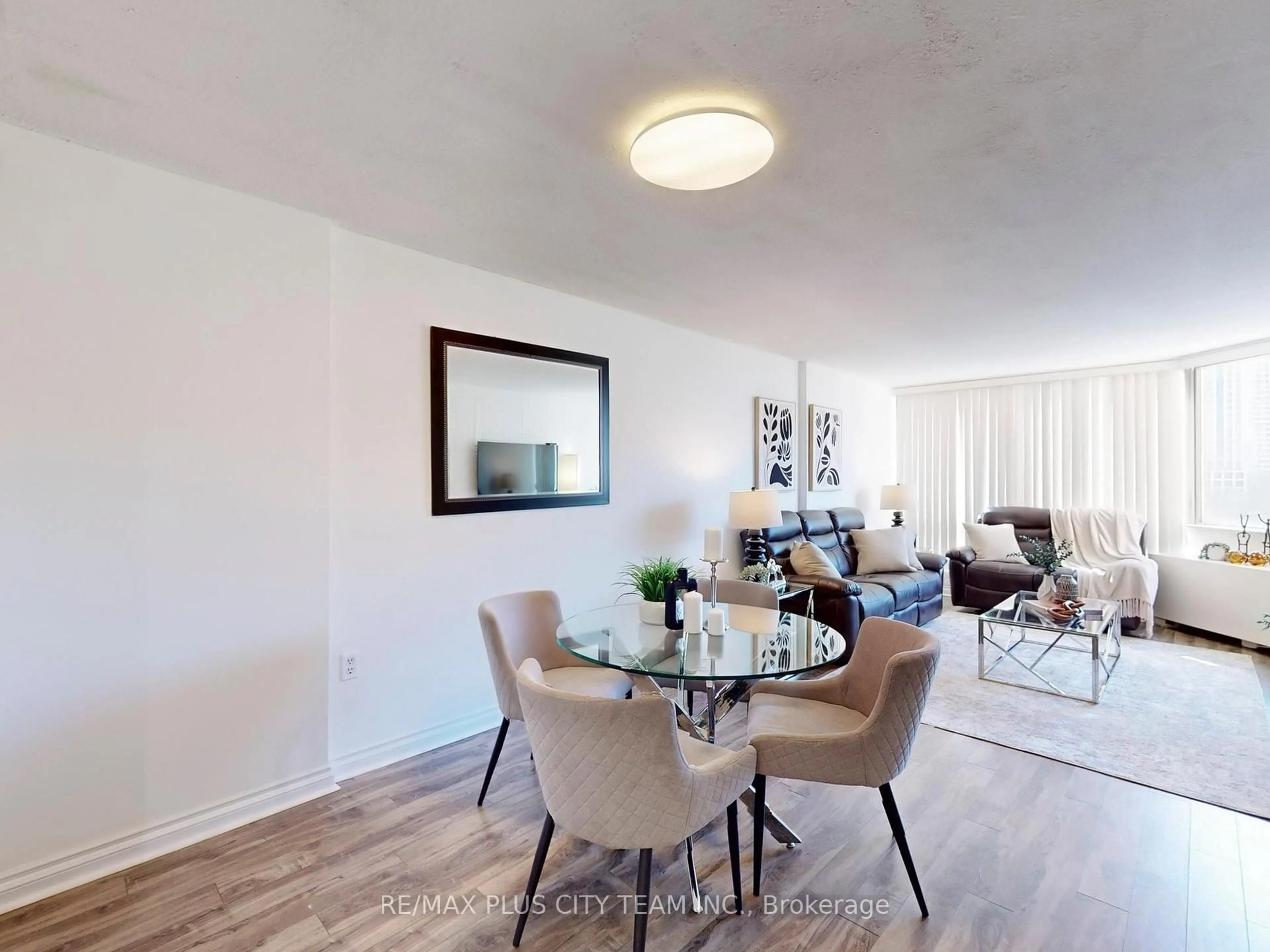 Unknown for 25 Fairview Rd #605, Mississauga Ontario L5B 3Y8