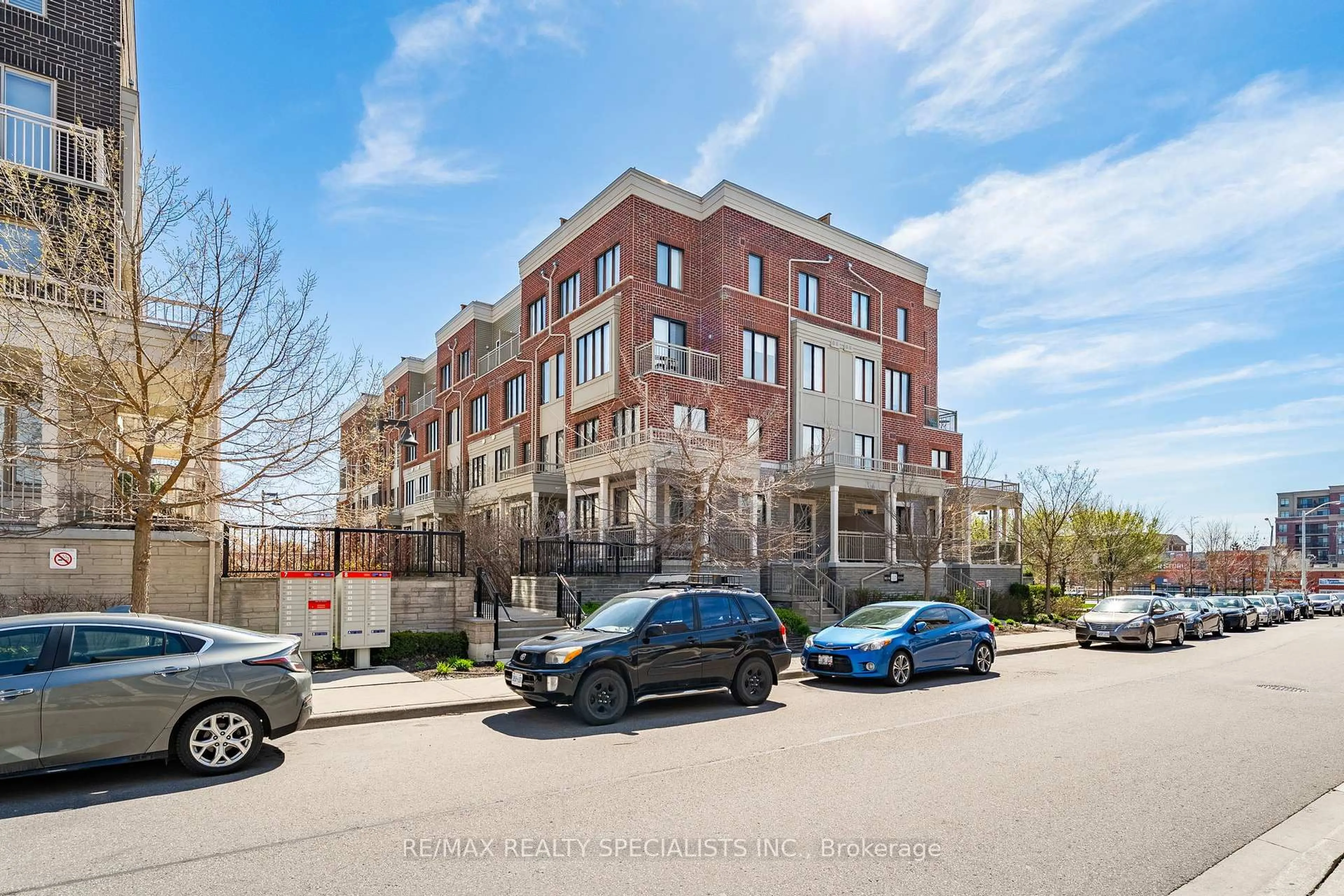 Unknown for 115 Long Branch Ave #10, Toronto Ontario M8W 0A9