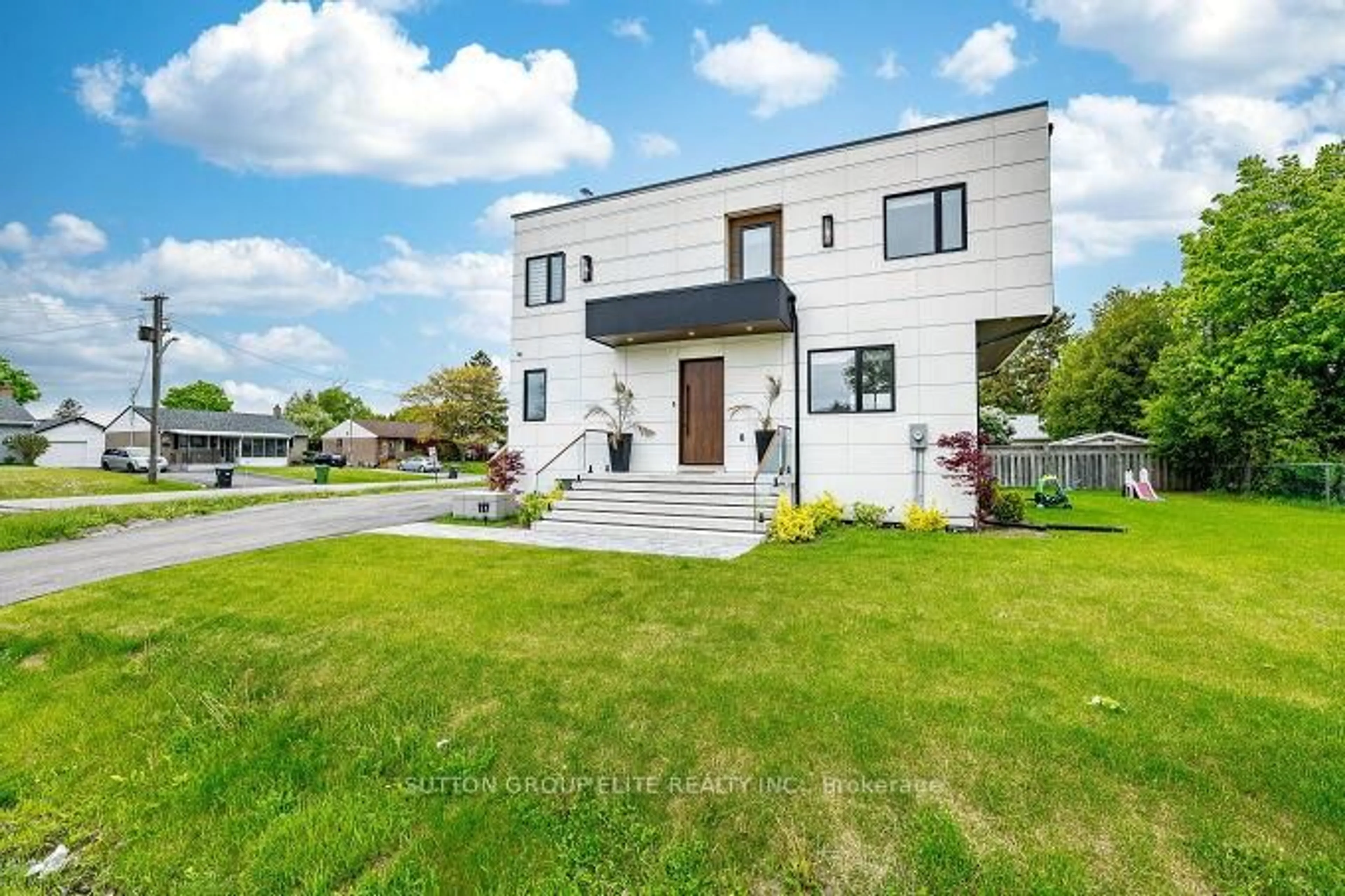Home with vinyl exterior material, unknown for 117 Martha St, Caledon Ontario L7E 4X5