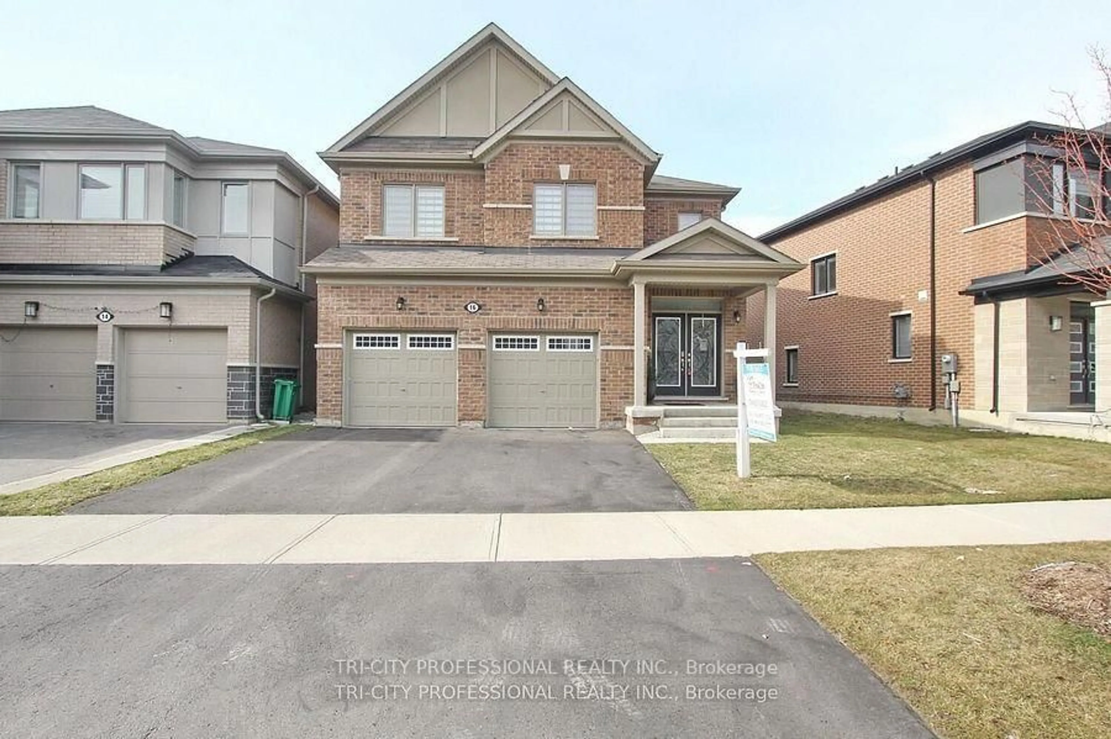 Home with brick exterior material, street for 16 Dolucci Cres, Brampton Ontario L7A 5E9