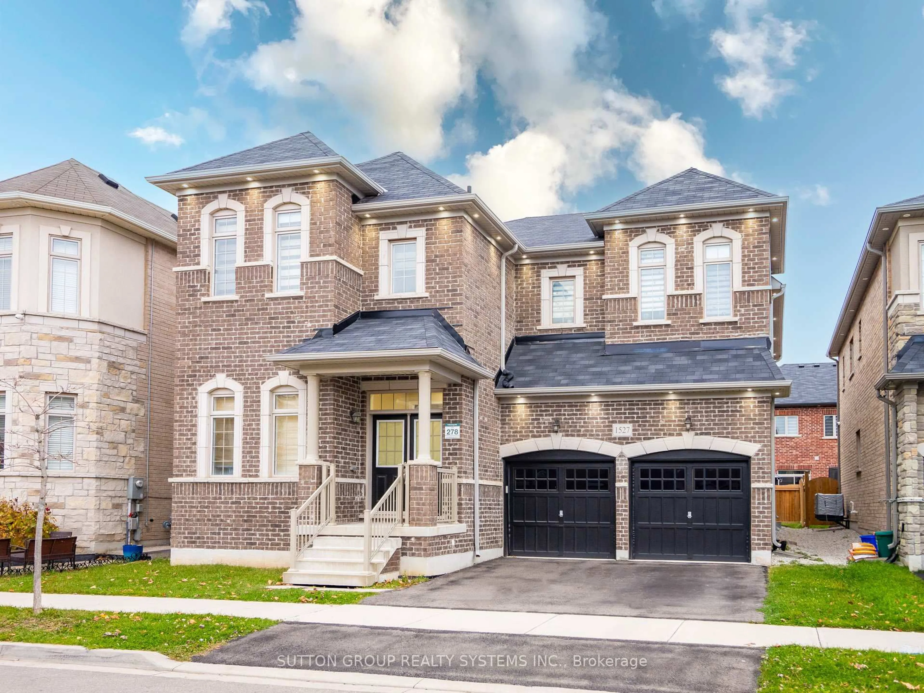 Home with brick exterior material, street for 1527 Mendelson Hts, Milton Ontario L9E 1H3