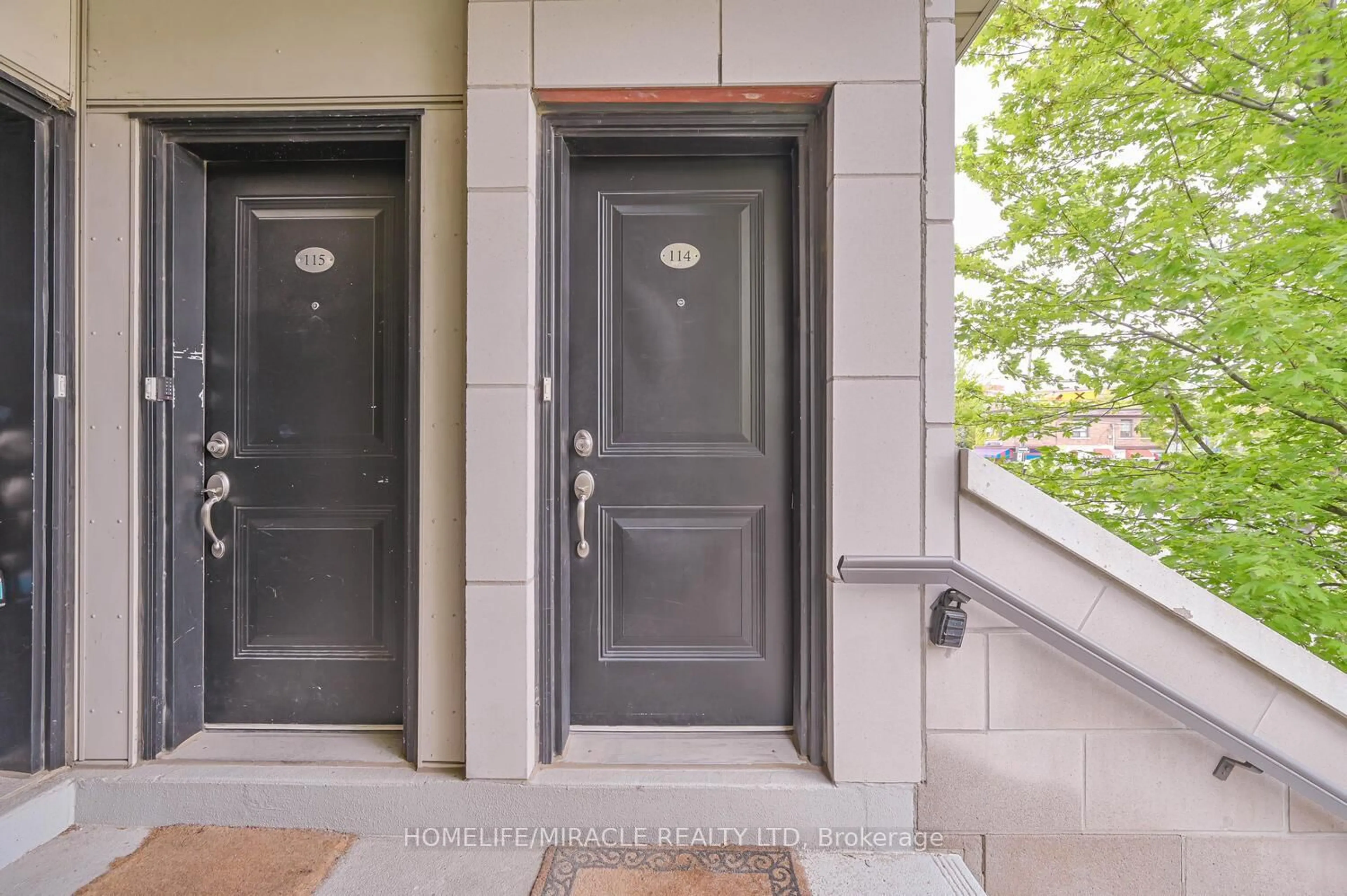 Indoor entryway for 256 ROYAL YORK Rd #114, Toronto Ontario M8V 1Y8