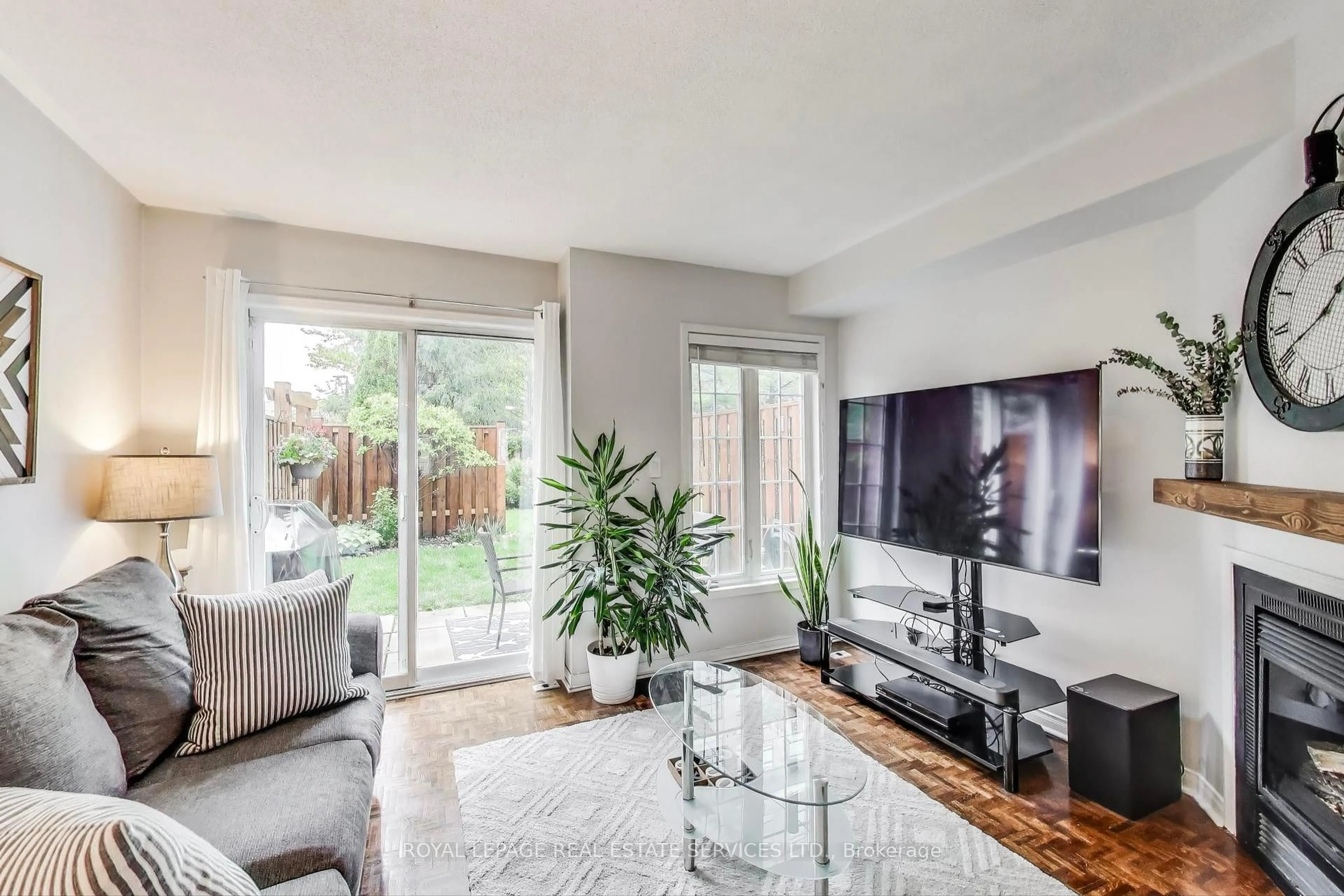 Living room with furniture, unknown for 210 Manitoba St #10, Toronto Ontario M8Y 4G7