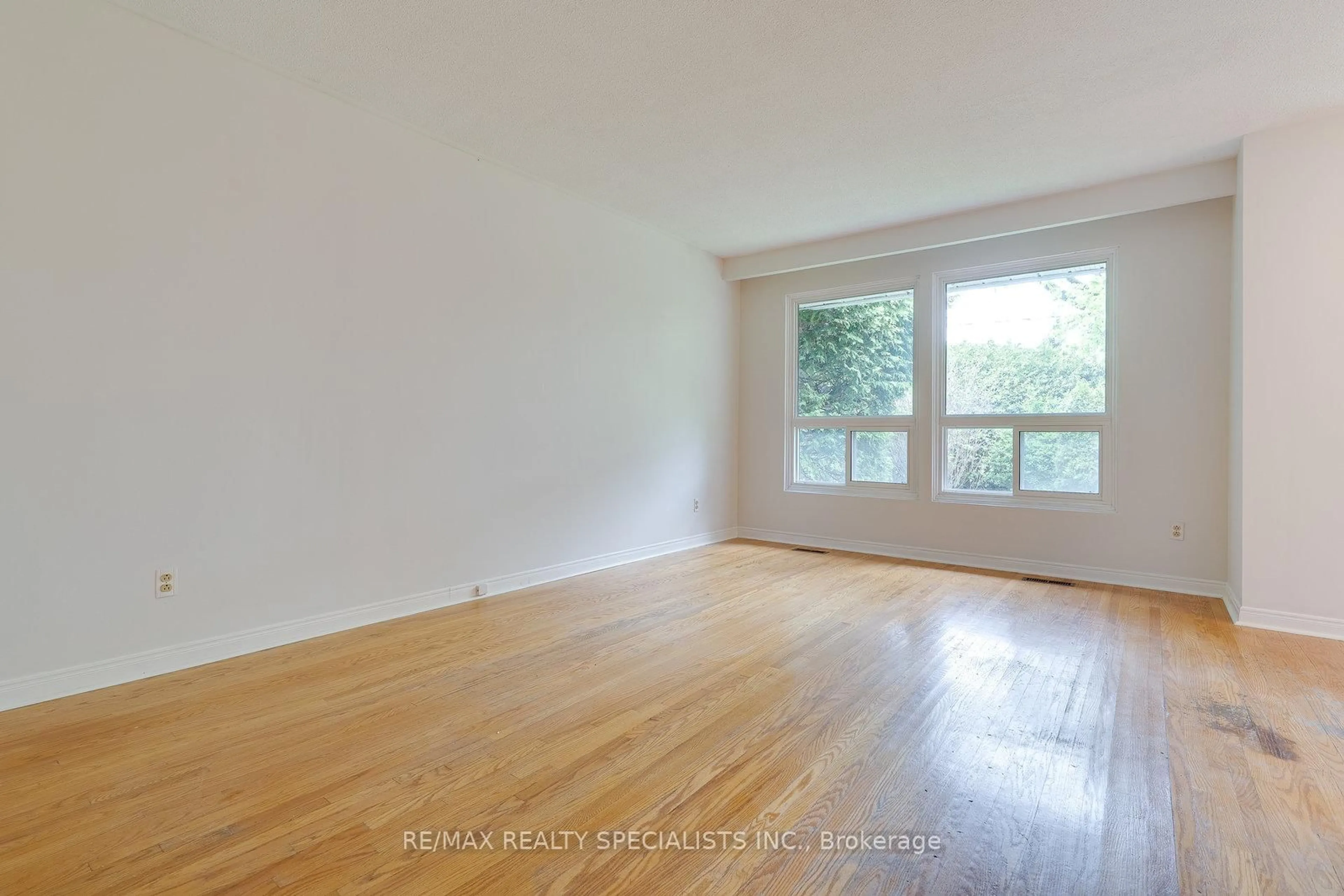A pic of a room for 11 Caledonia Rd, Orangeville Ontario L9W 2V2