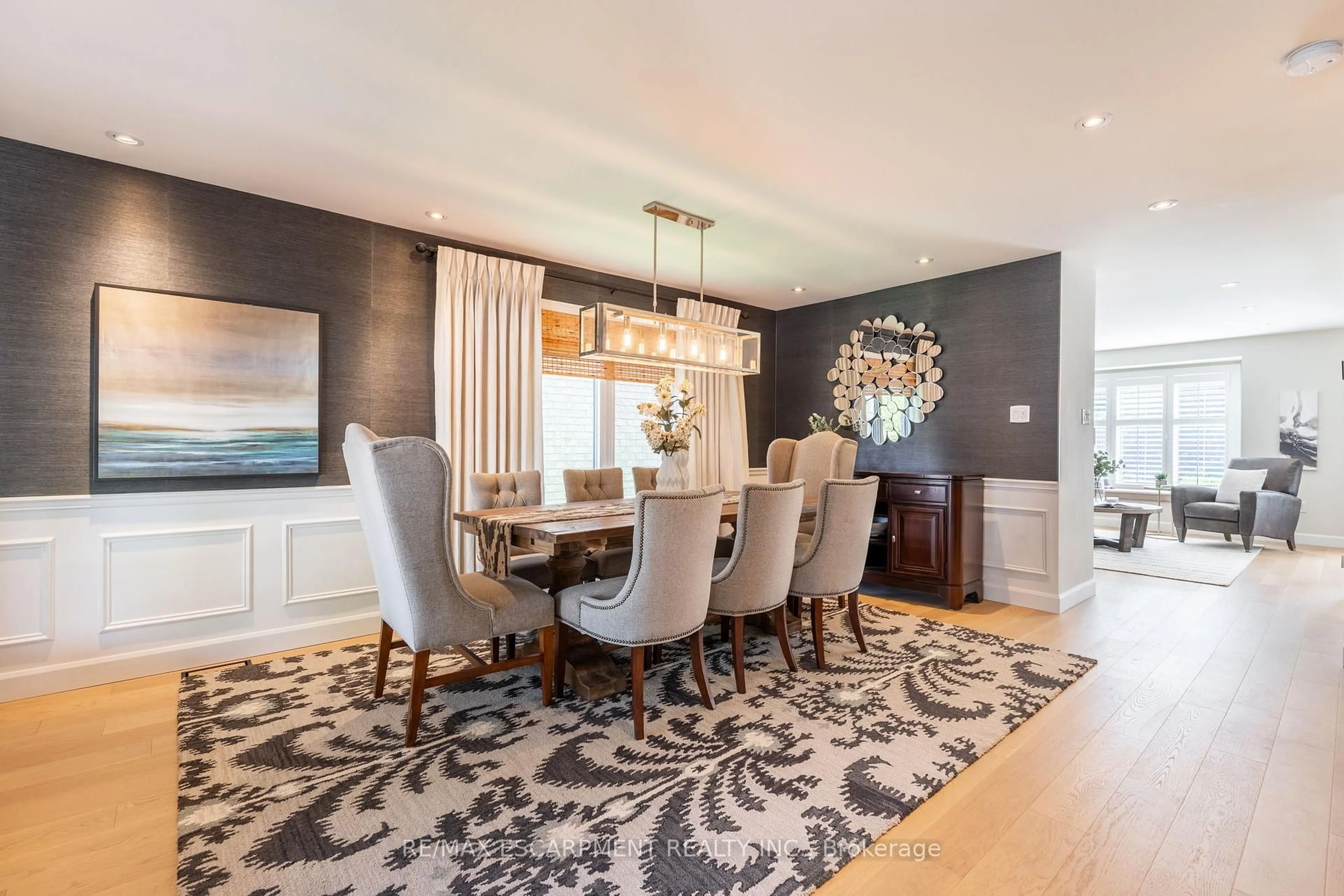 Dining room, unknown for 5170 Ridgewell Rd, Burlington Ontario L7L 6N7