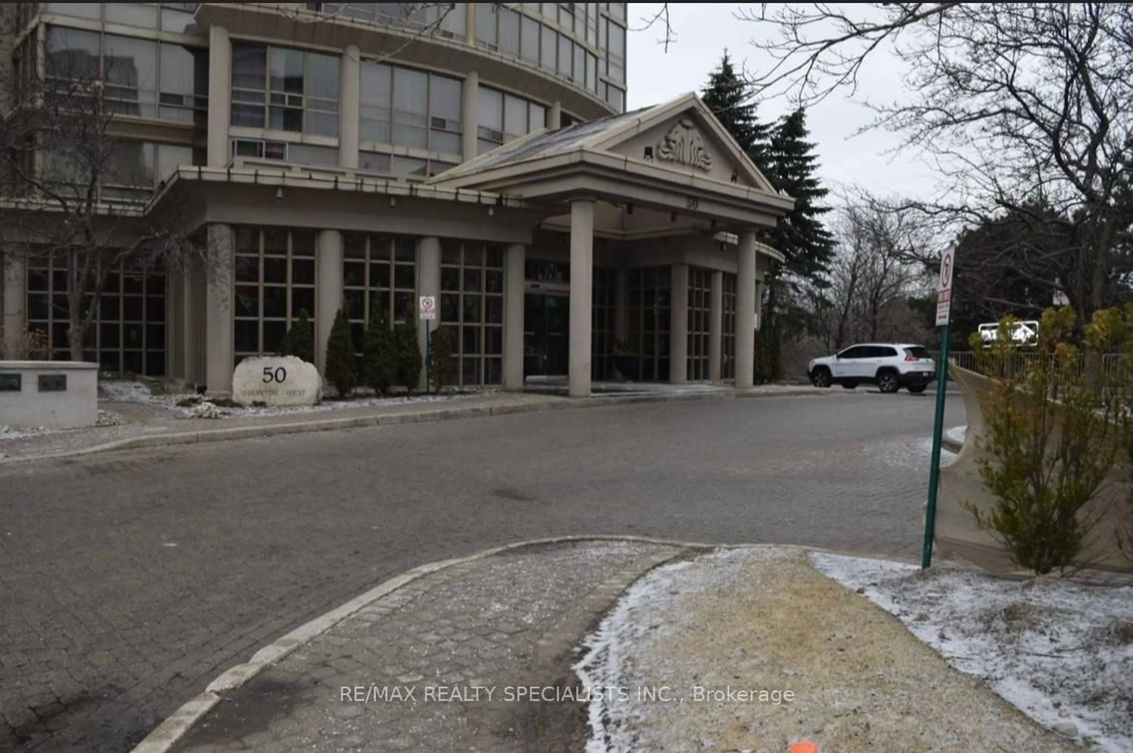 Unknown for 50 Eglinton Ave #605, Mississauga Ontario L5R 3P4