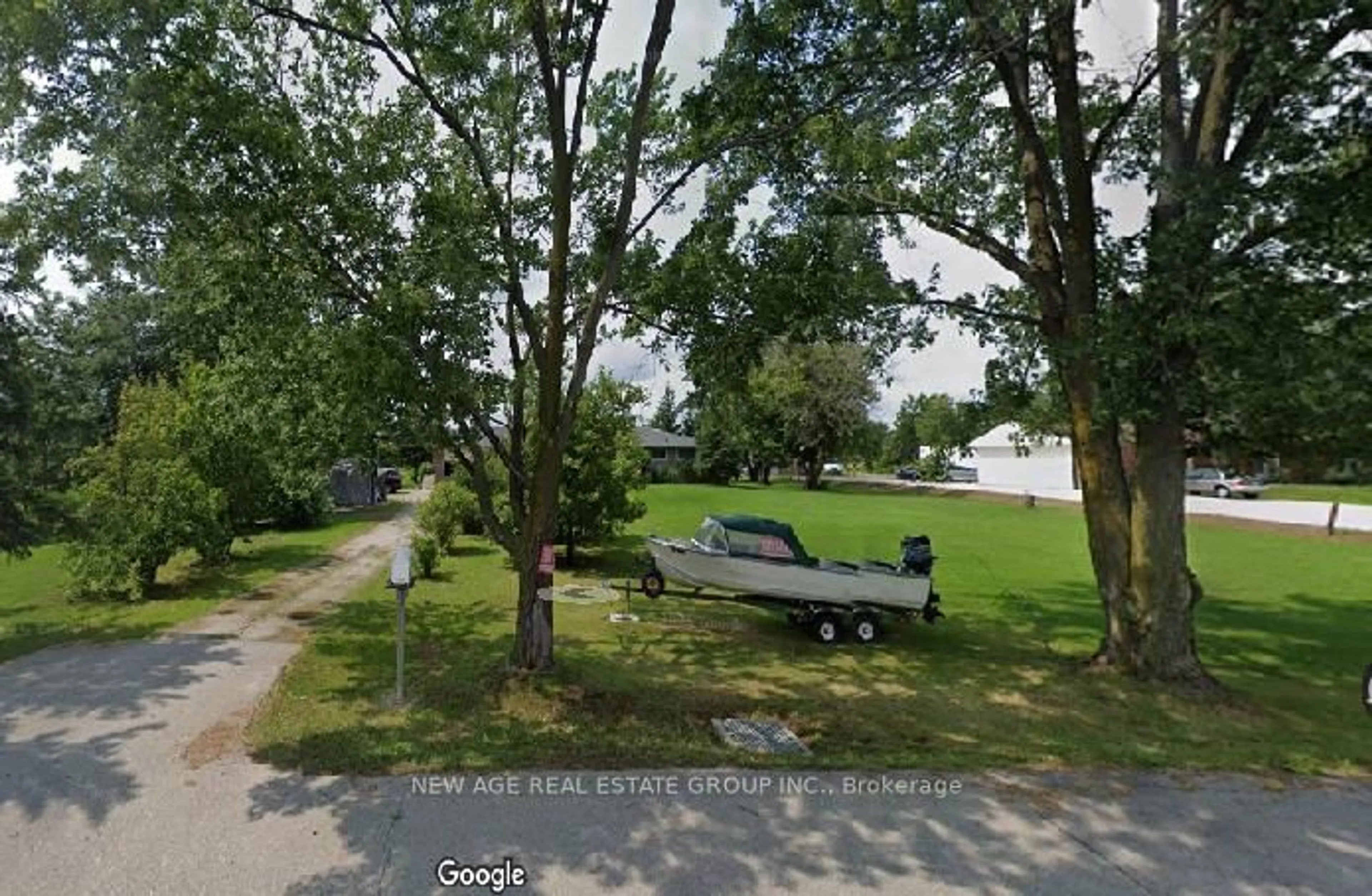 A pic from outside/outdoor area/front of a property/back of a property/a pic from drone, street for 15893 STEELES Ave, Halton Hills Ontario L0P 1K0