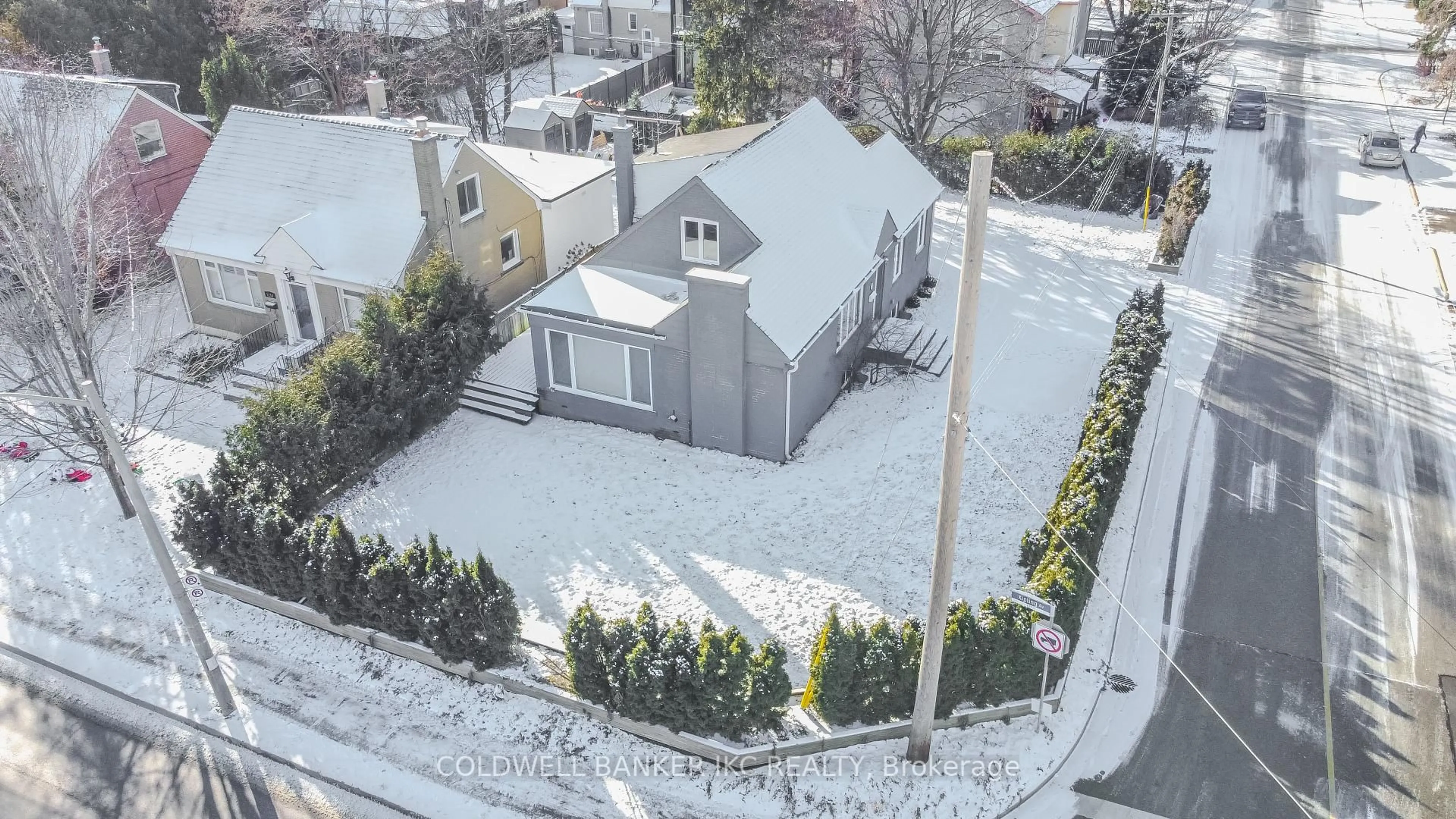 A pic from outside/outdoor area/front of a property/back of a property/a pic from drone, street for 1 Random St, Toronto Ontario M9B 2J3