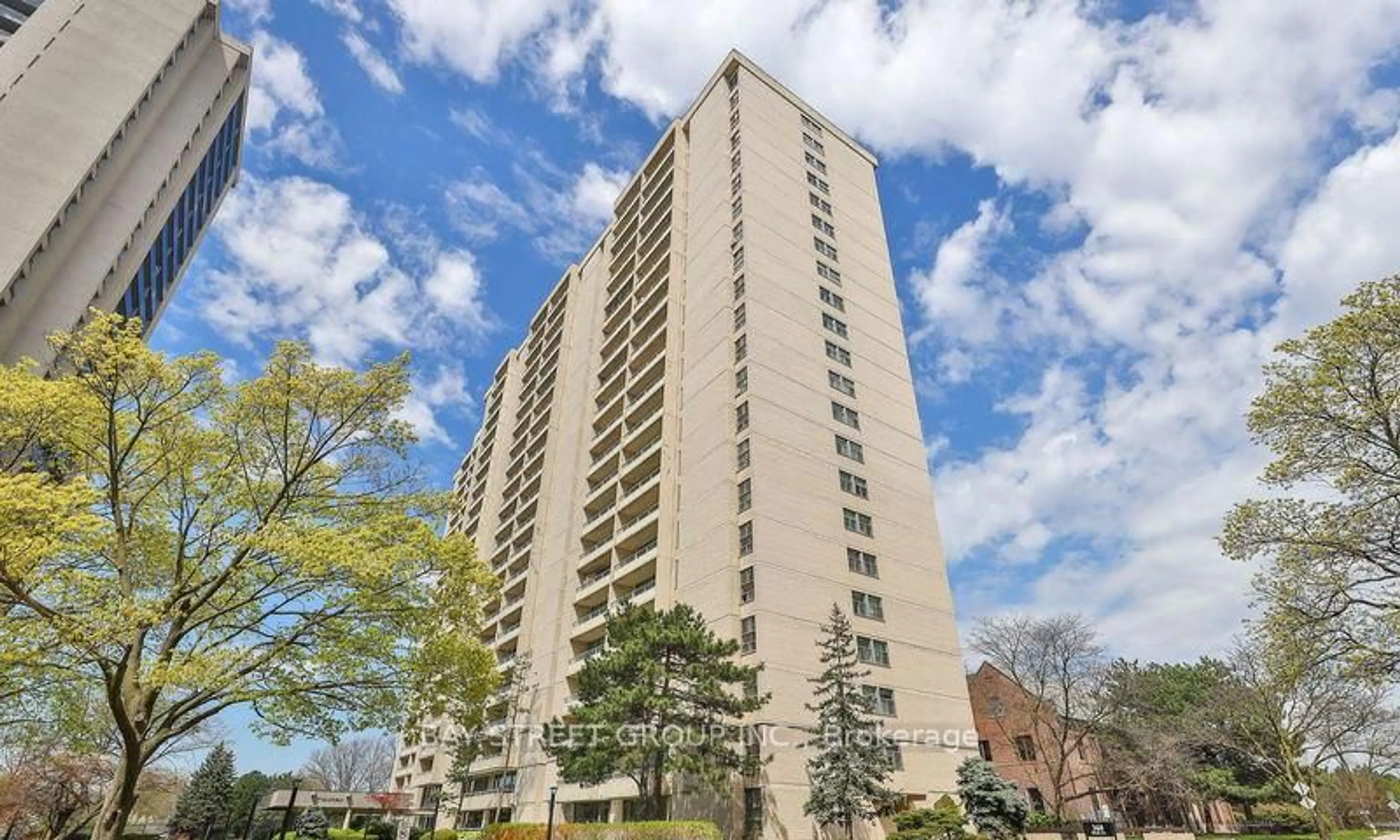 Patio, building for 360 Ridelle Ave #209, Toronto Ontario M6B 1K1