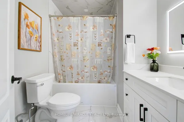 Additional image 34 of 37 Glenora Cres