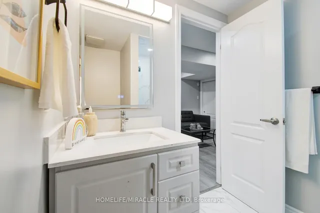 Additional image 32 of 37 Glenora Cres