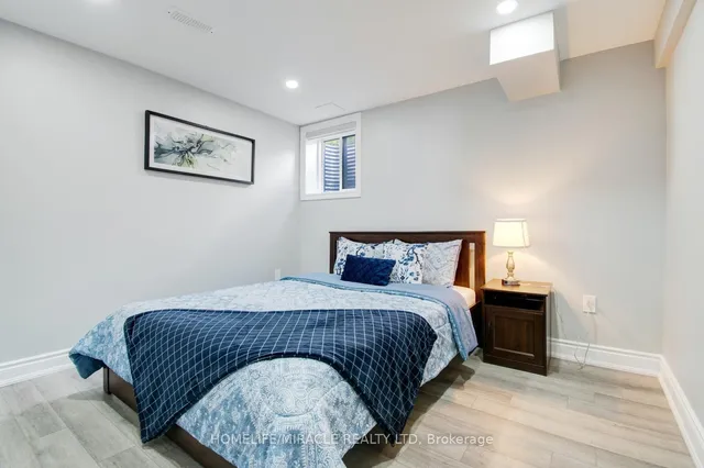 Additional image 31 of 37 Glenora Cres