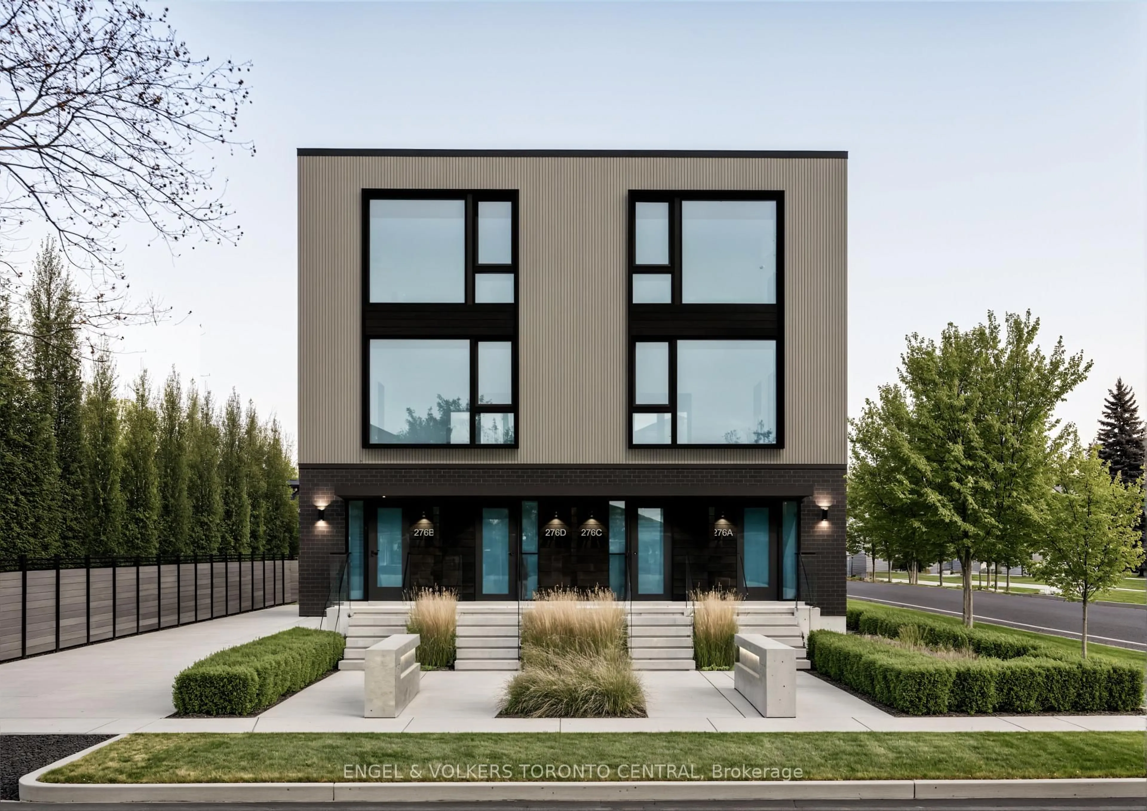 Home with brick exterior material, street for 276 Lanor Ave, Toronto Ontario M8W 2P9