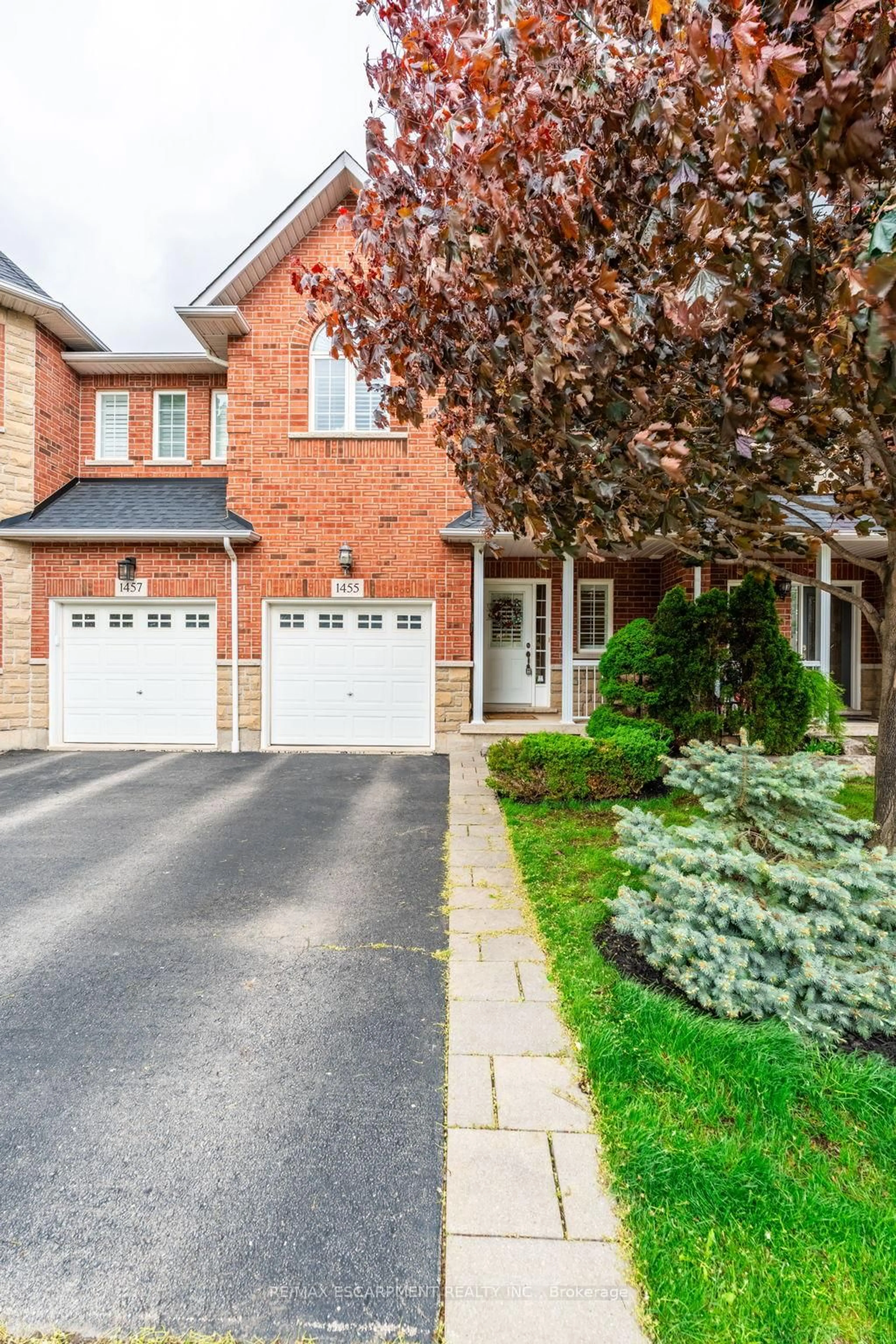 Home with brick exterior material, street for 1455 Tobyn Dr, Burlington Ontario L7M 5A6