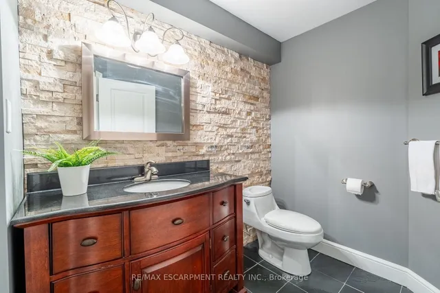 Additional property image - 1455 Tobyn Dr